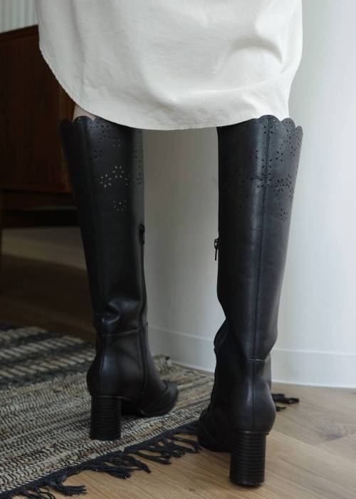 punching scallop design boots