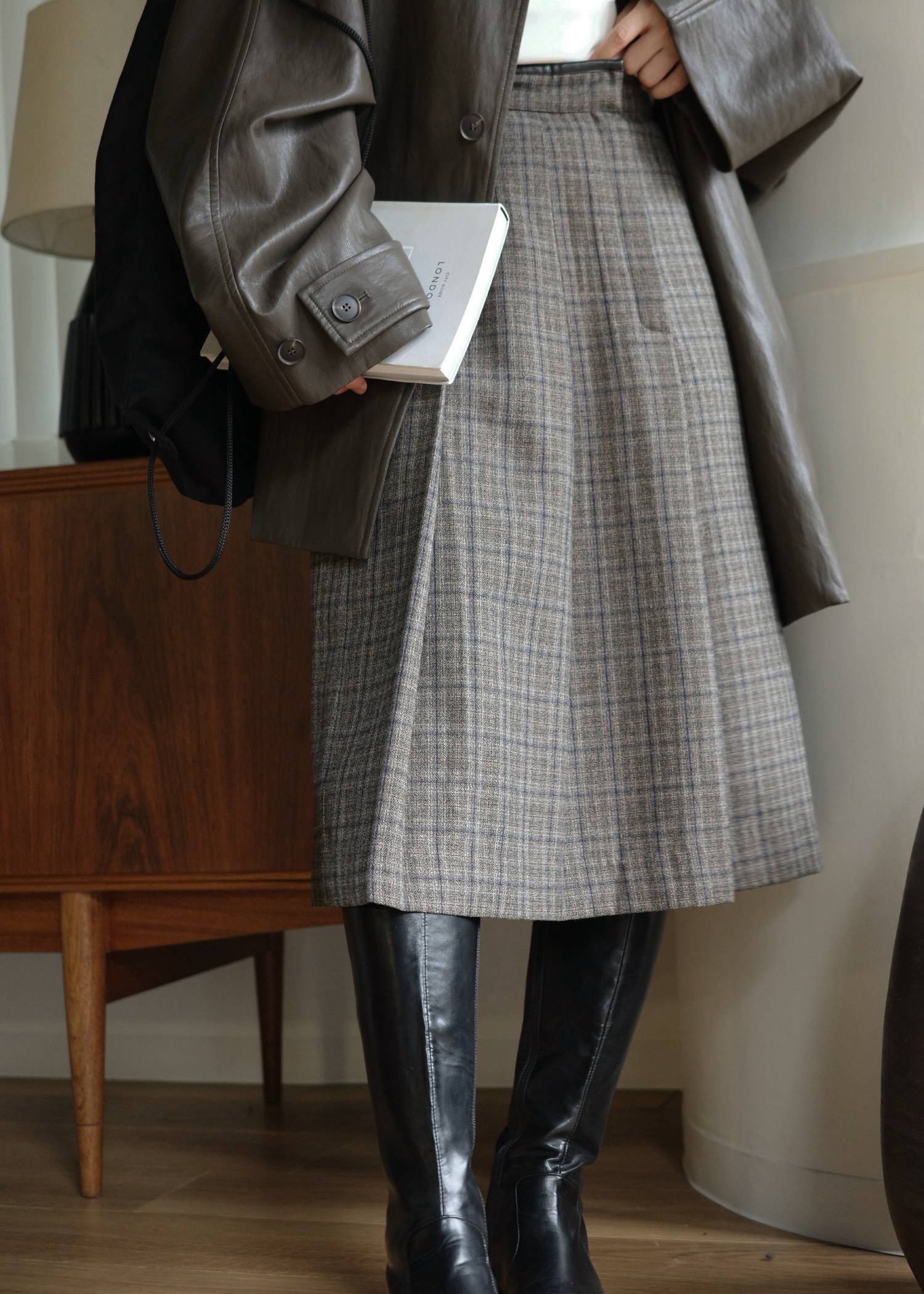 synthetic leather piping pleats check SK