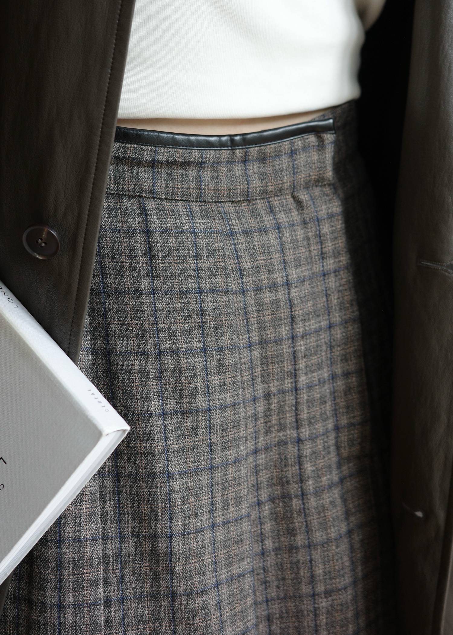 synthetic leather piping pleats check SK