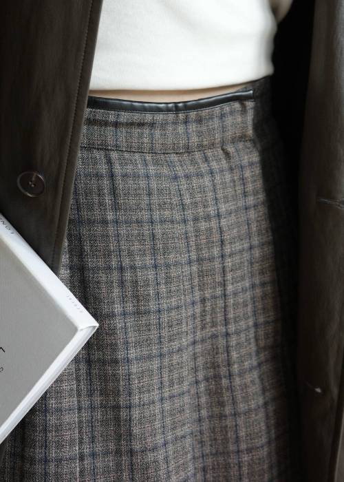 synthetic leather piping pleats check SK