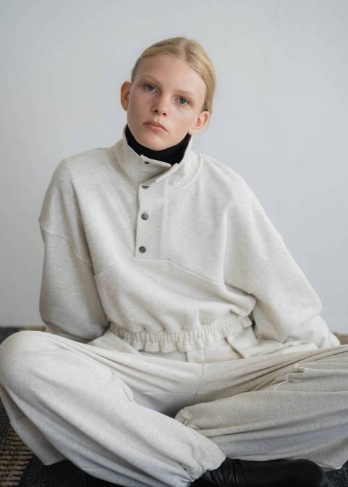 half button cropped stand collar sweat tops