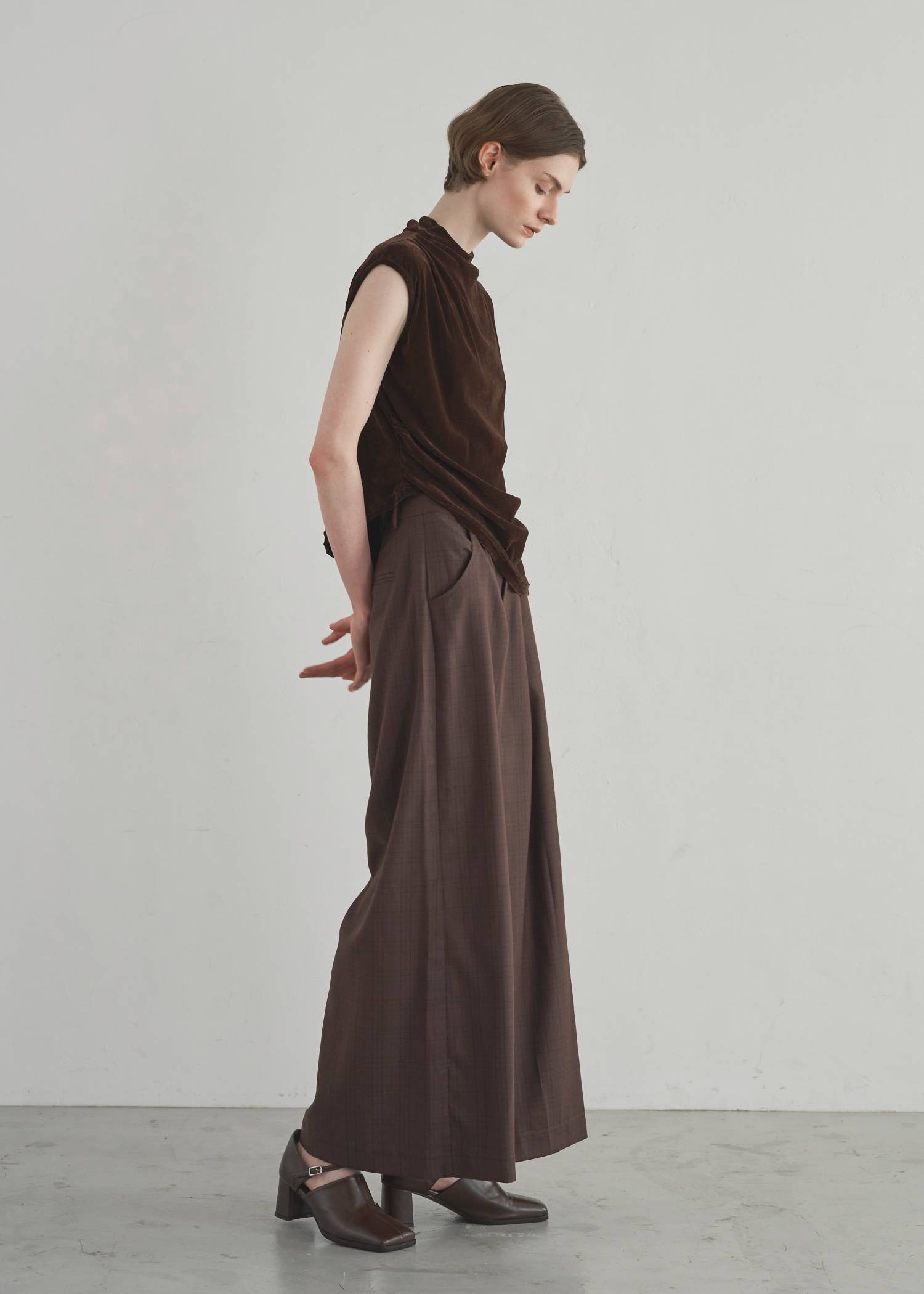 stretch sheer velour bottle neck no sleeve tops
