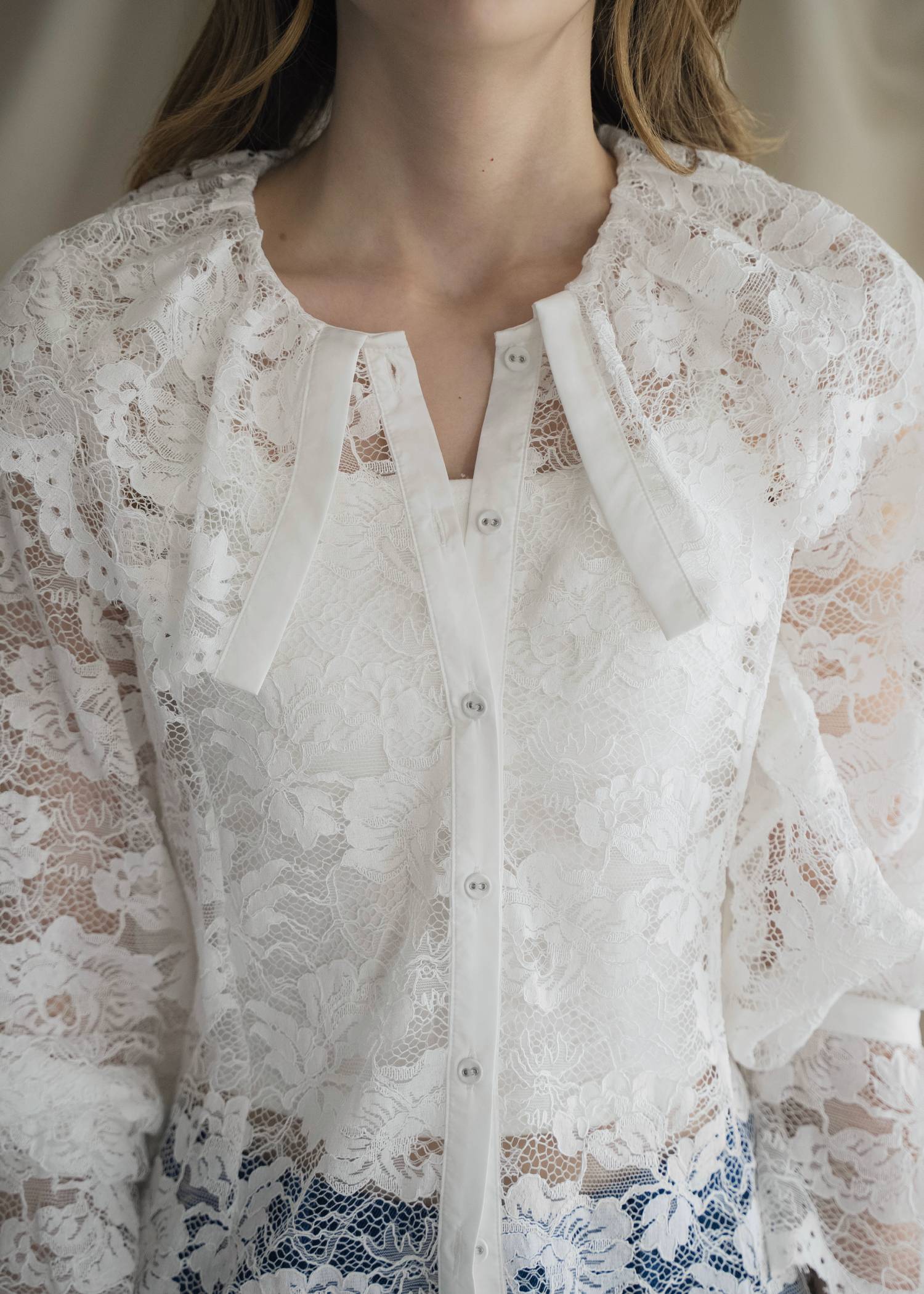 scallop all over lace candy sleeve BL