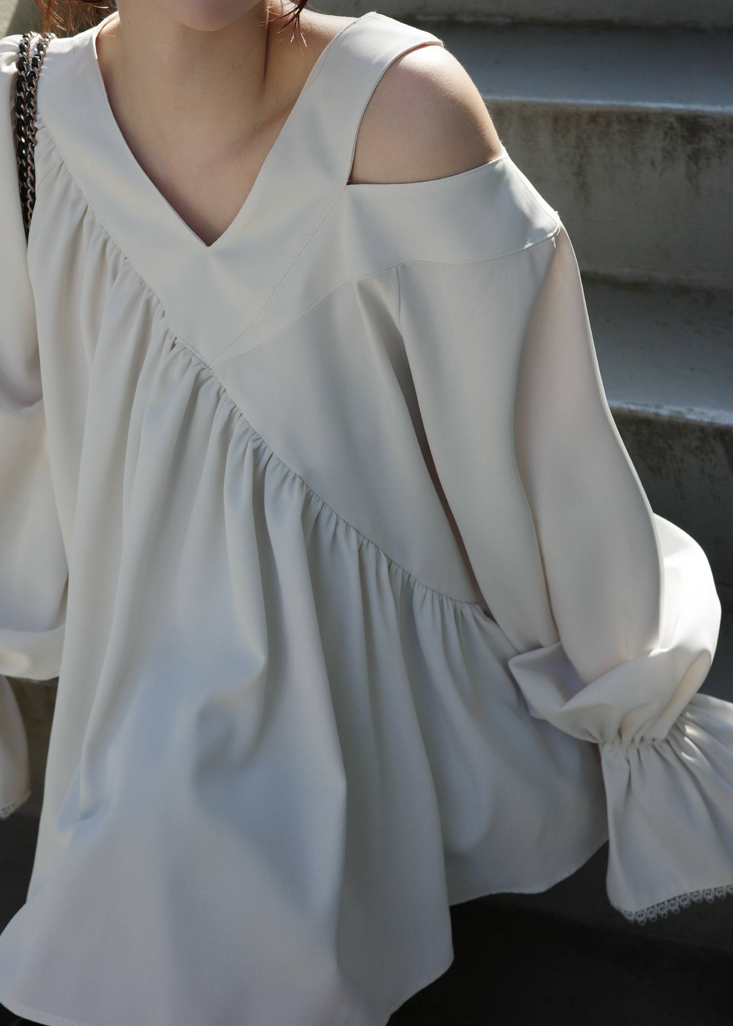 asymmetry open shoulder gather BL