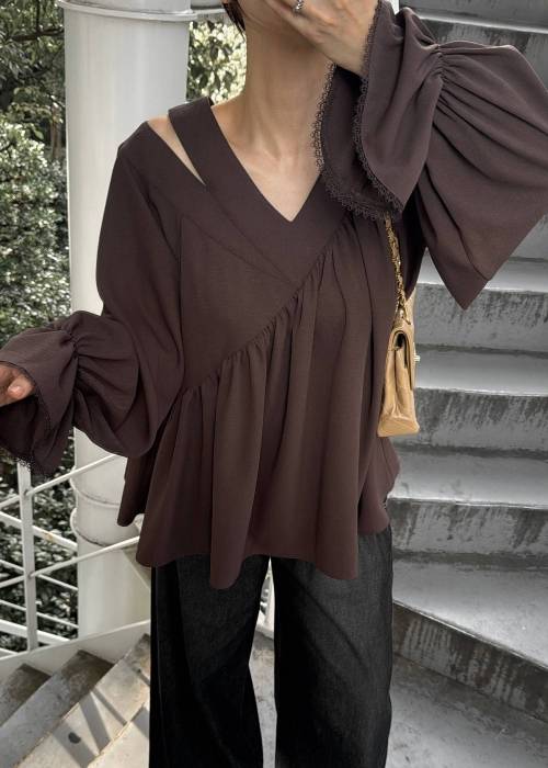 asymmetry open shoulder gather BL