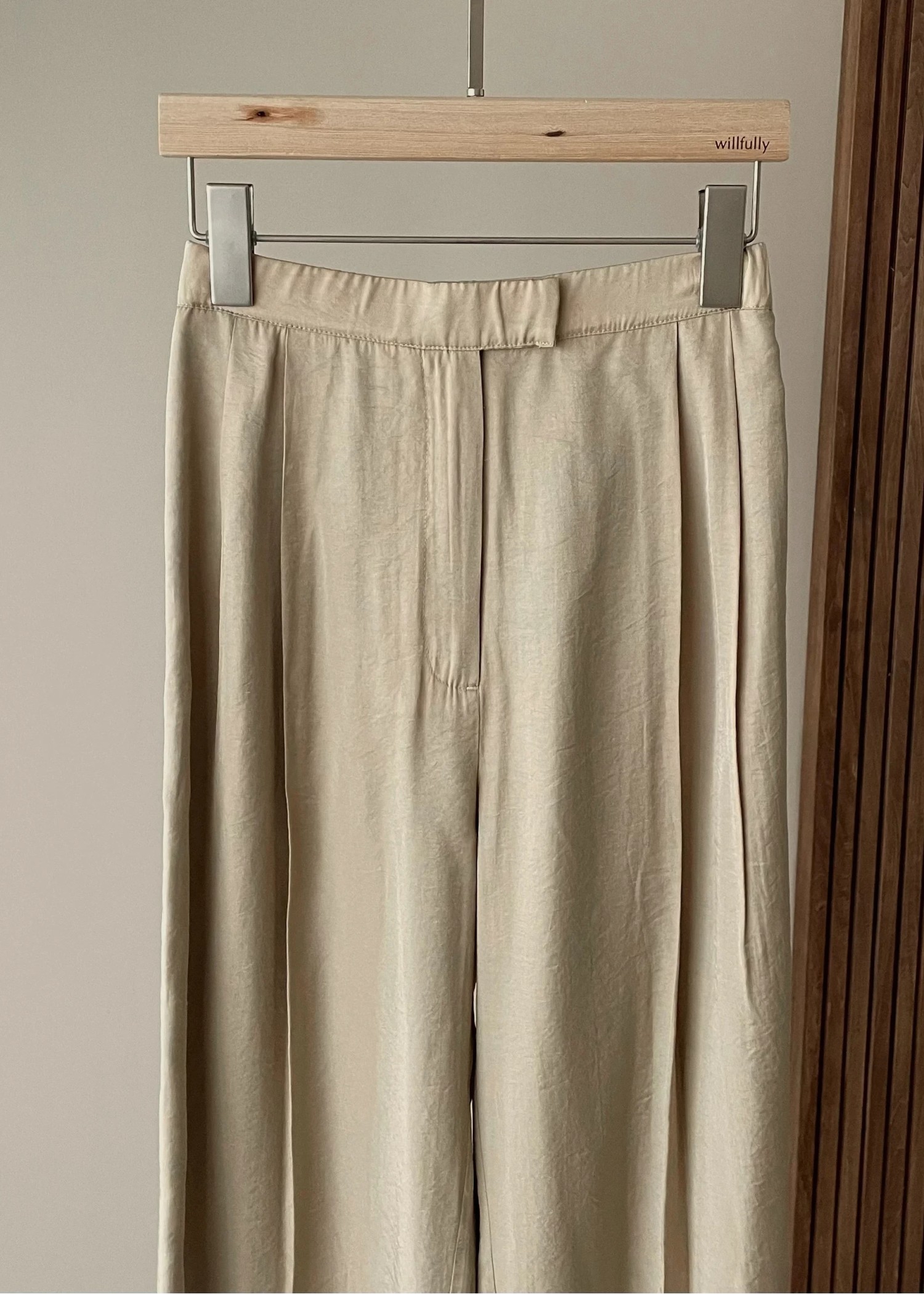 shiny chambray double tuck PT