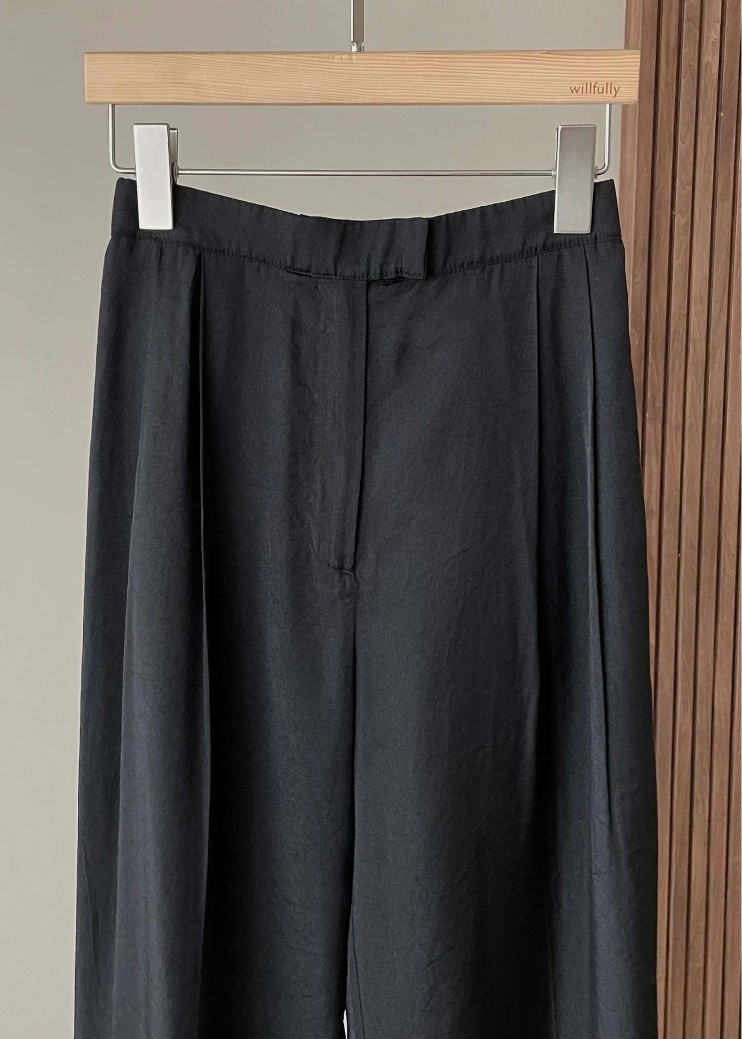 shiny chambray double tuck PT