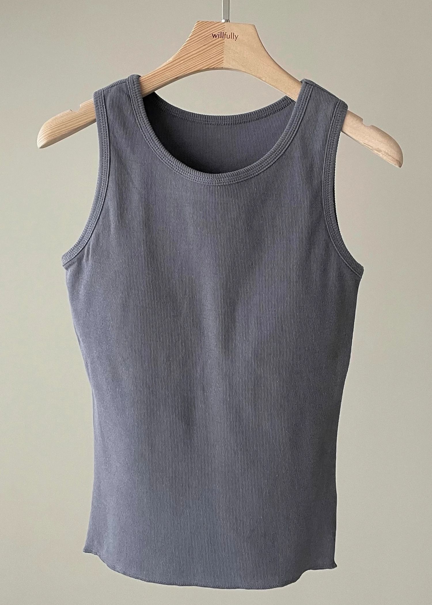 basic crew neck cup rib tank