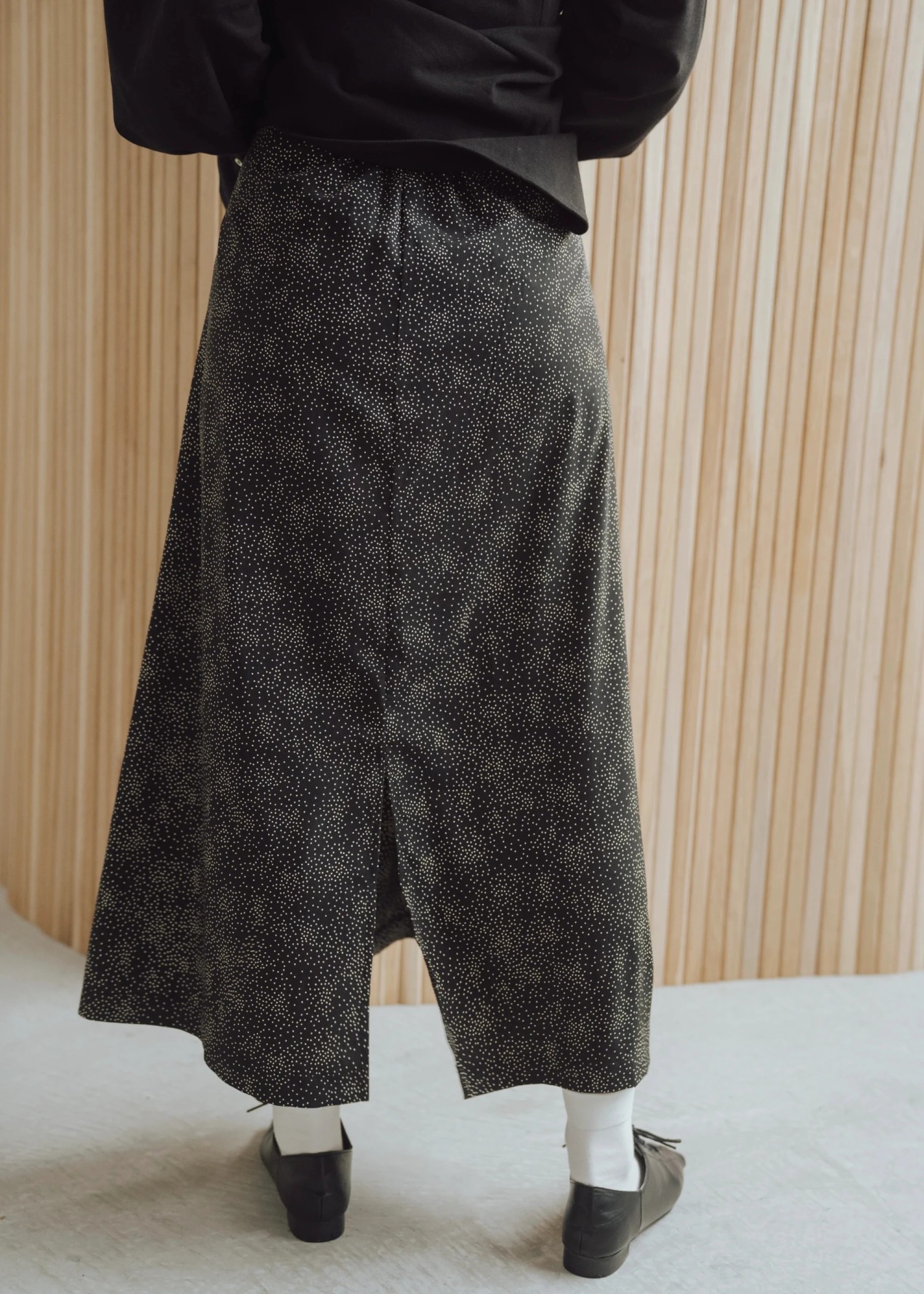 dechine scattered dot slit flare SK