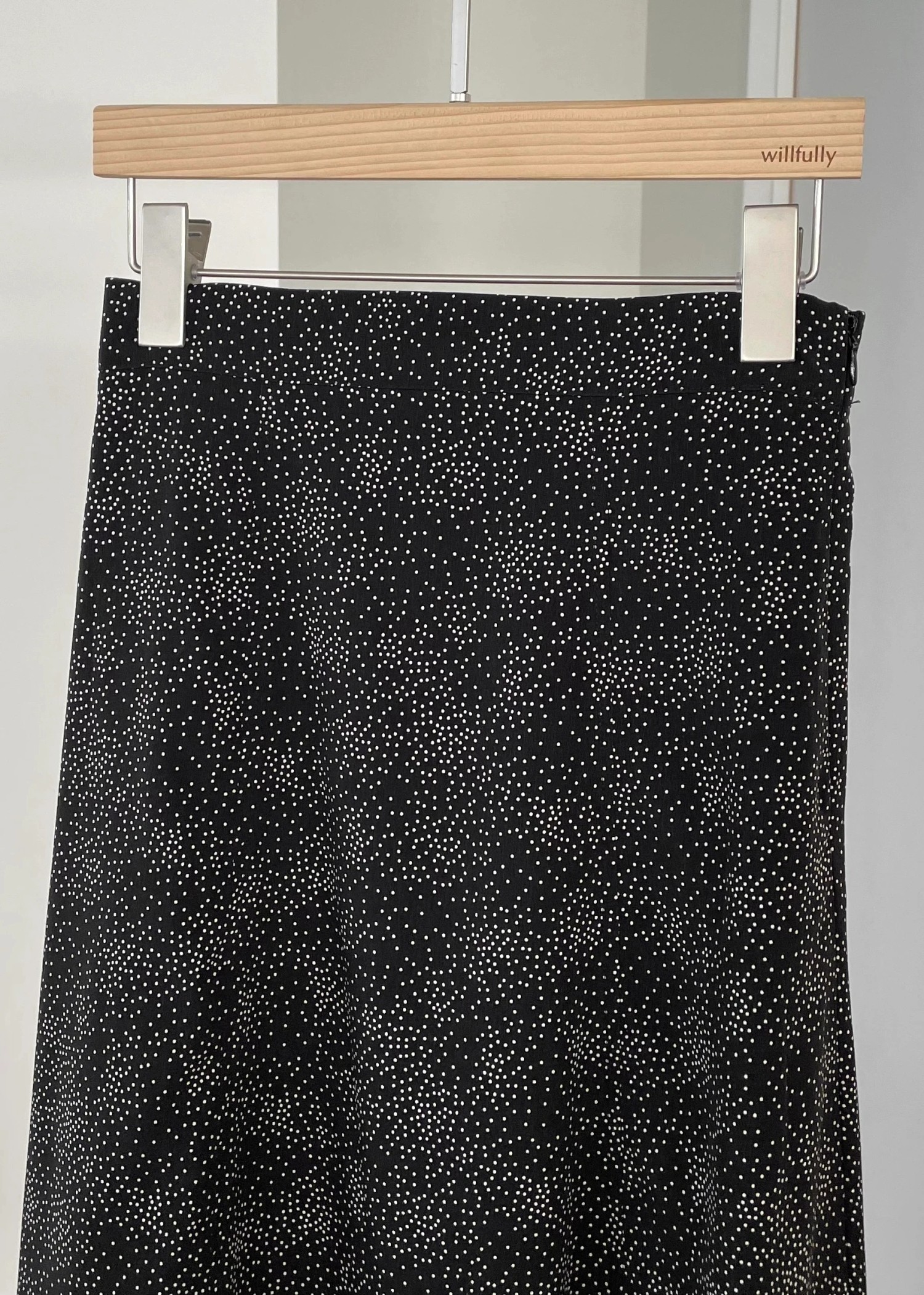 dechine scattered dot slit flare SK