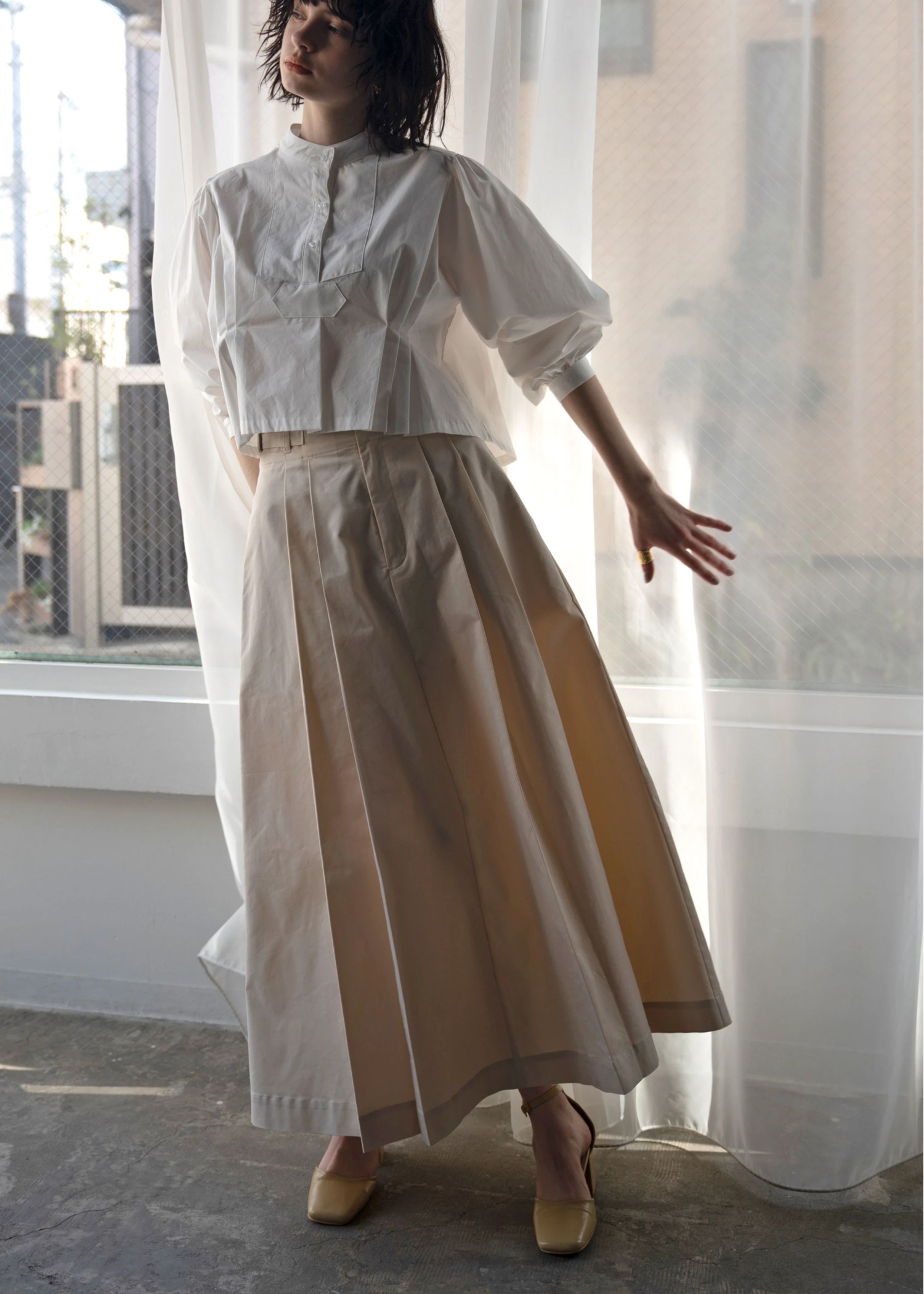 side belt deep tuck a line SK