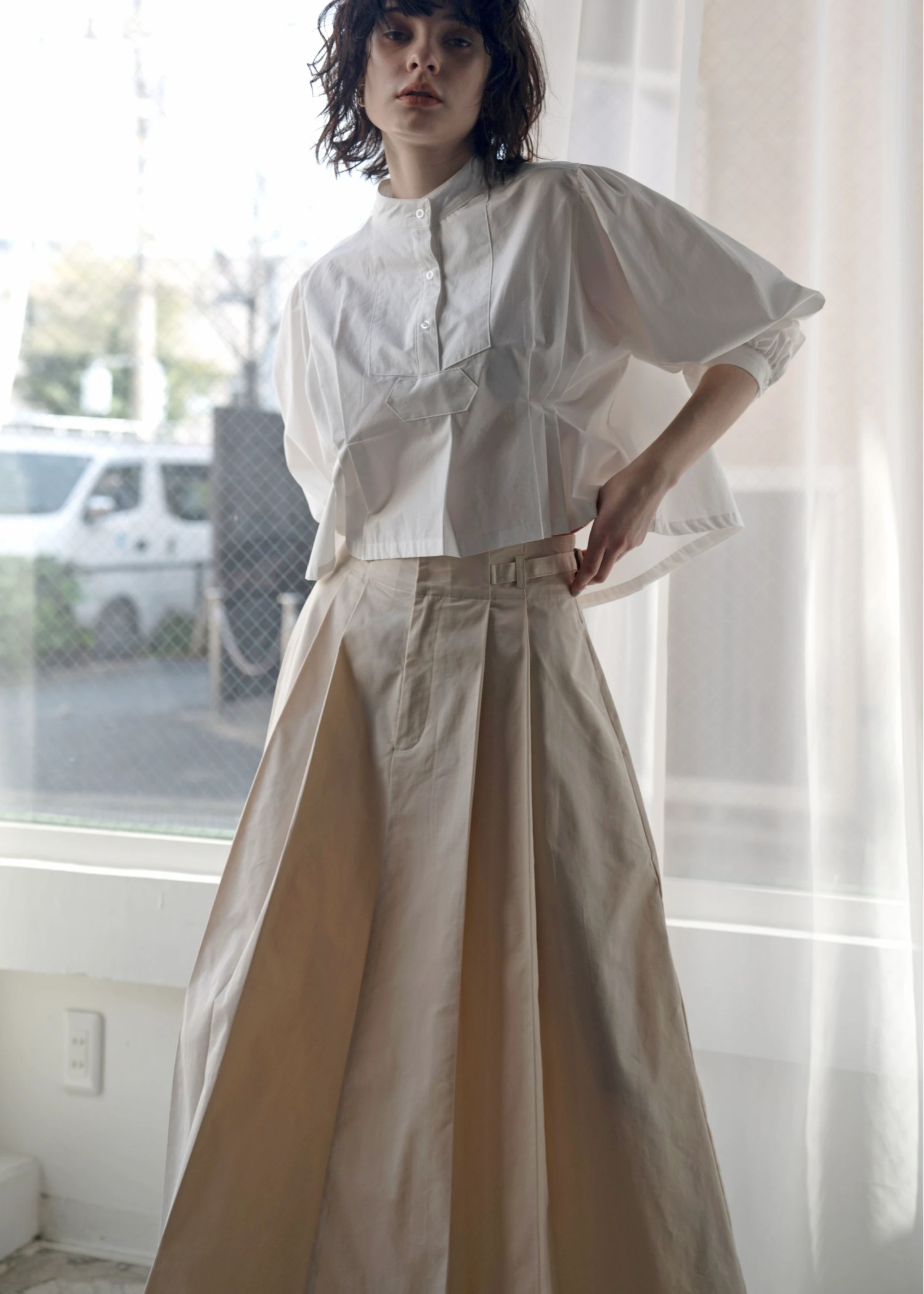 side belt deep tuck a line SK