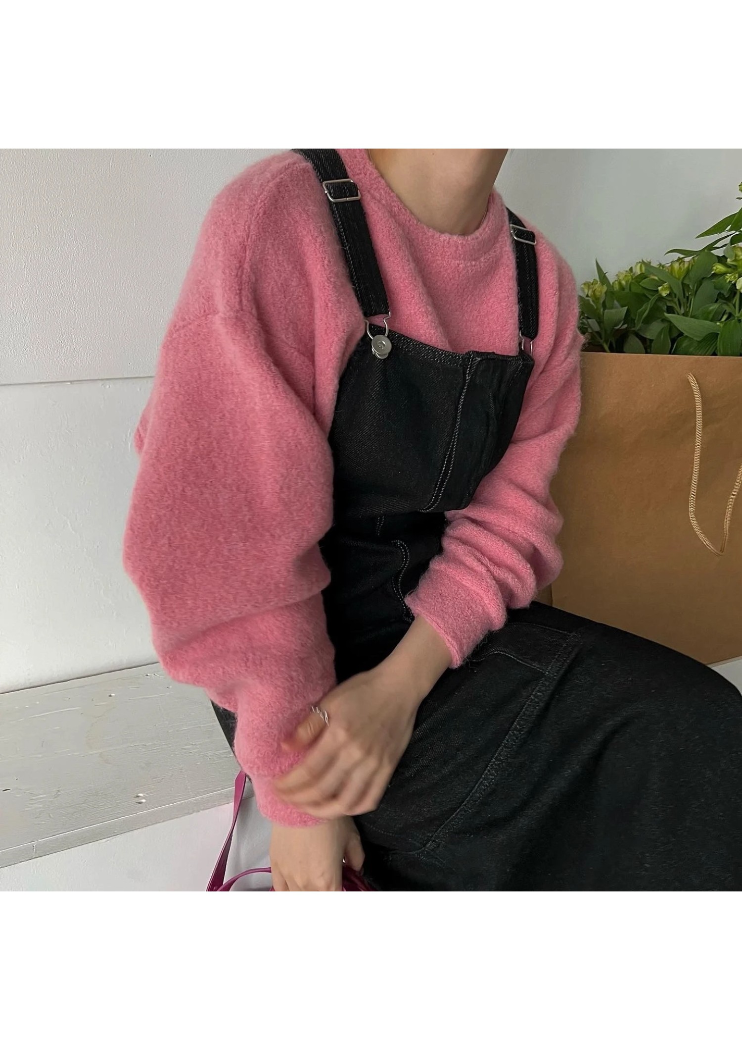 boucle slit sleeve cropped tops