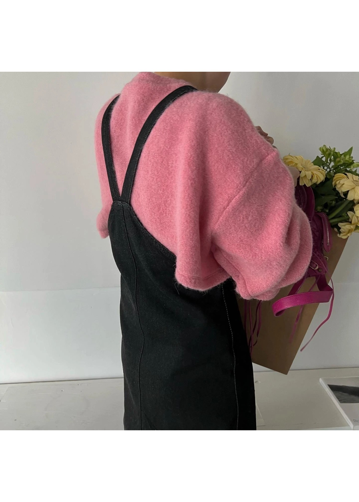 boucle slit sleeve cropped tops