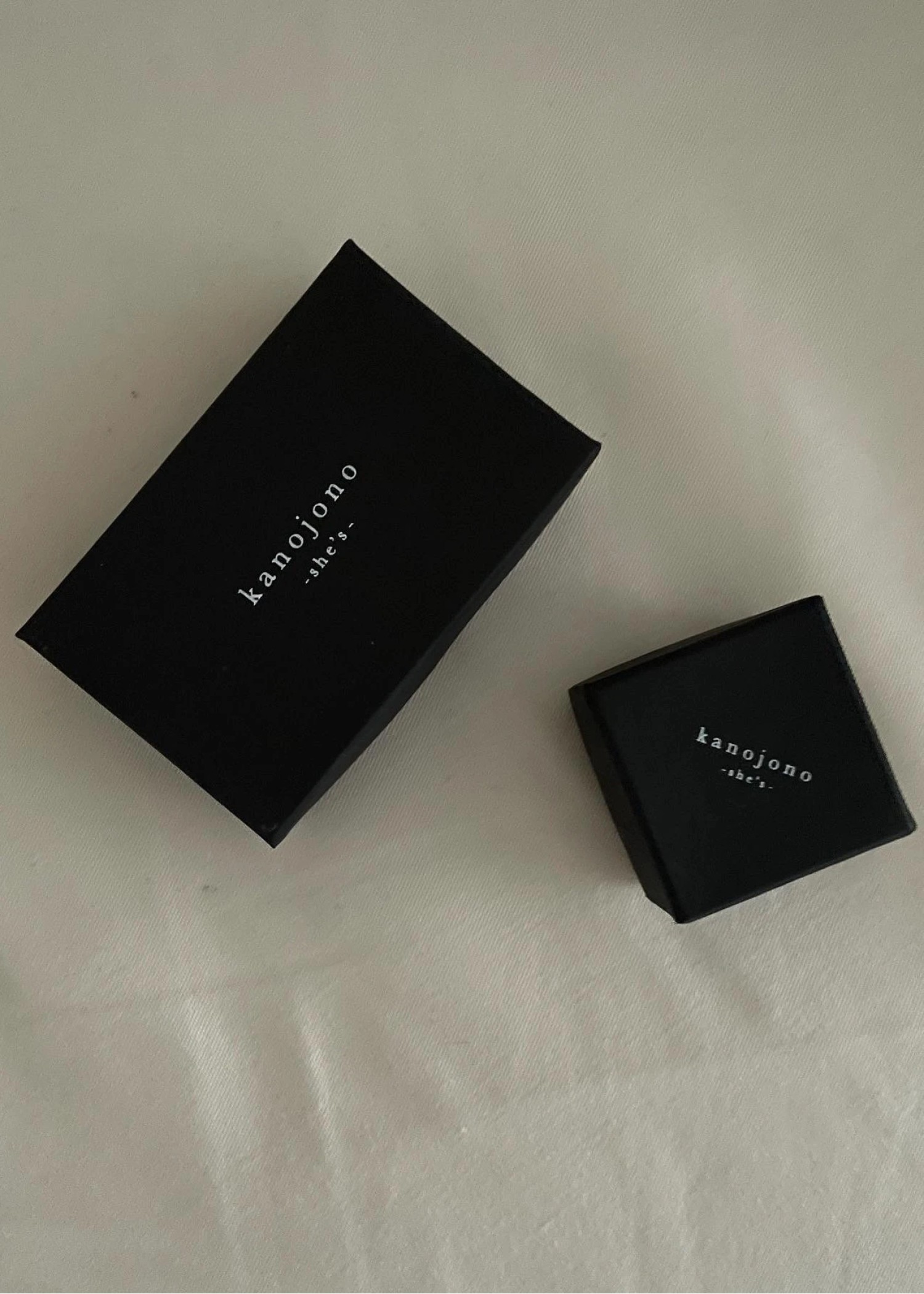 unstable initial motif bracelet