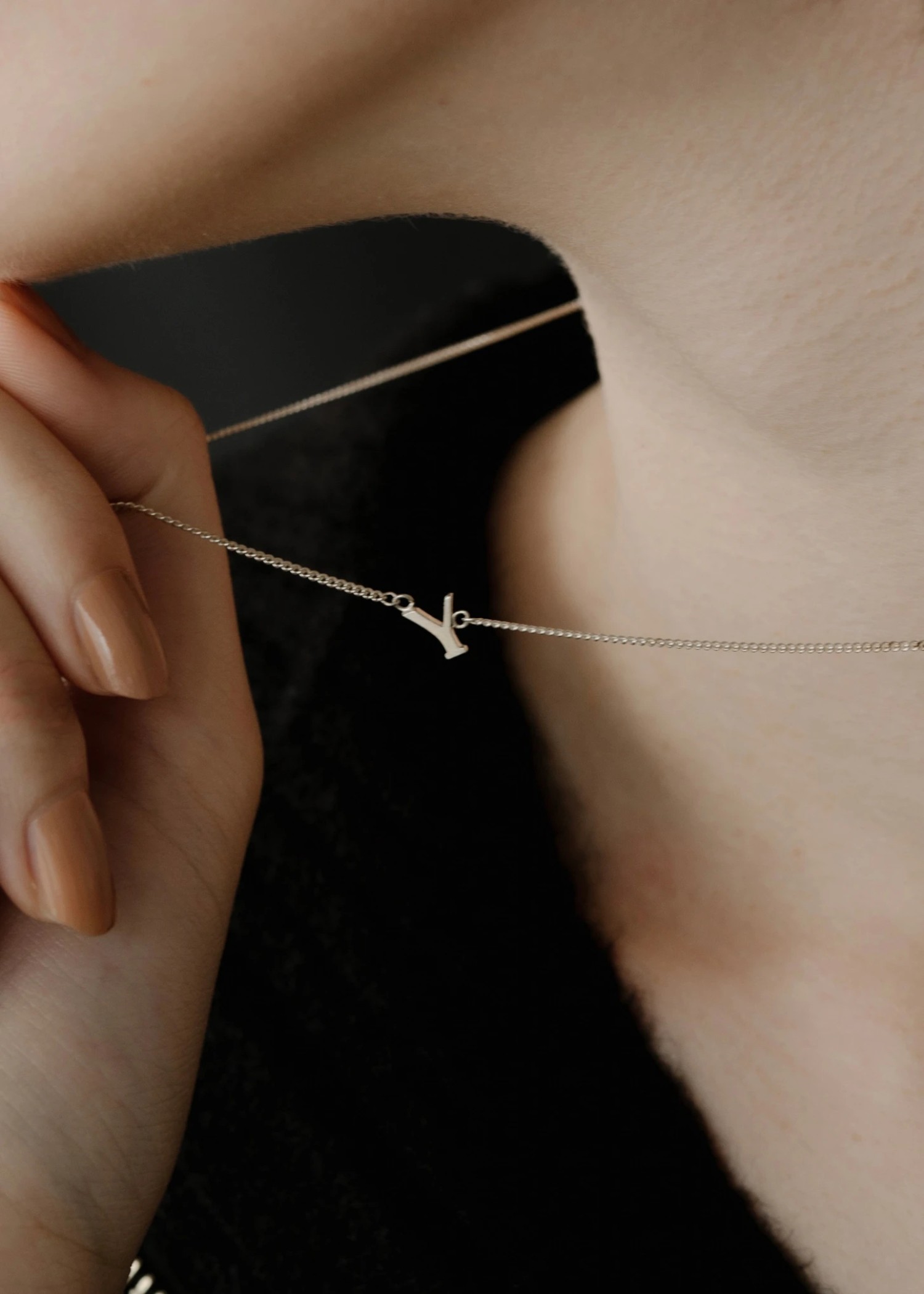 initial motif unstable necklace