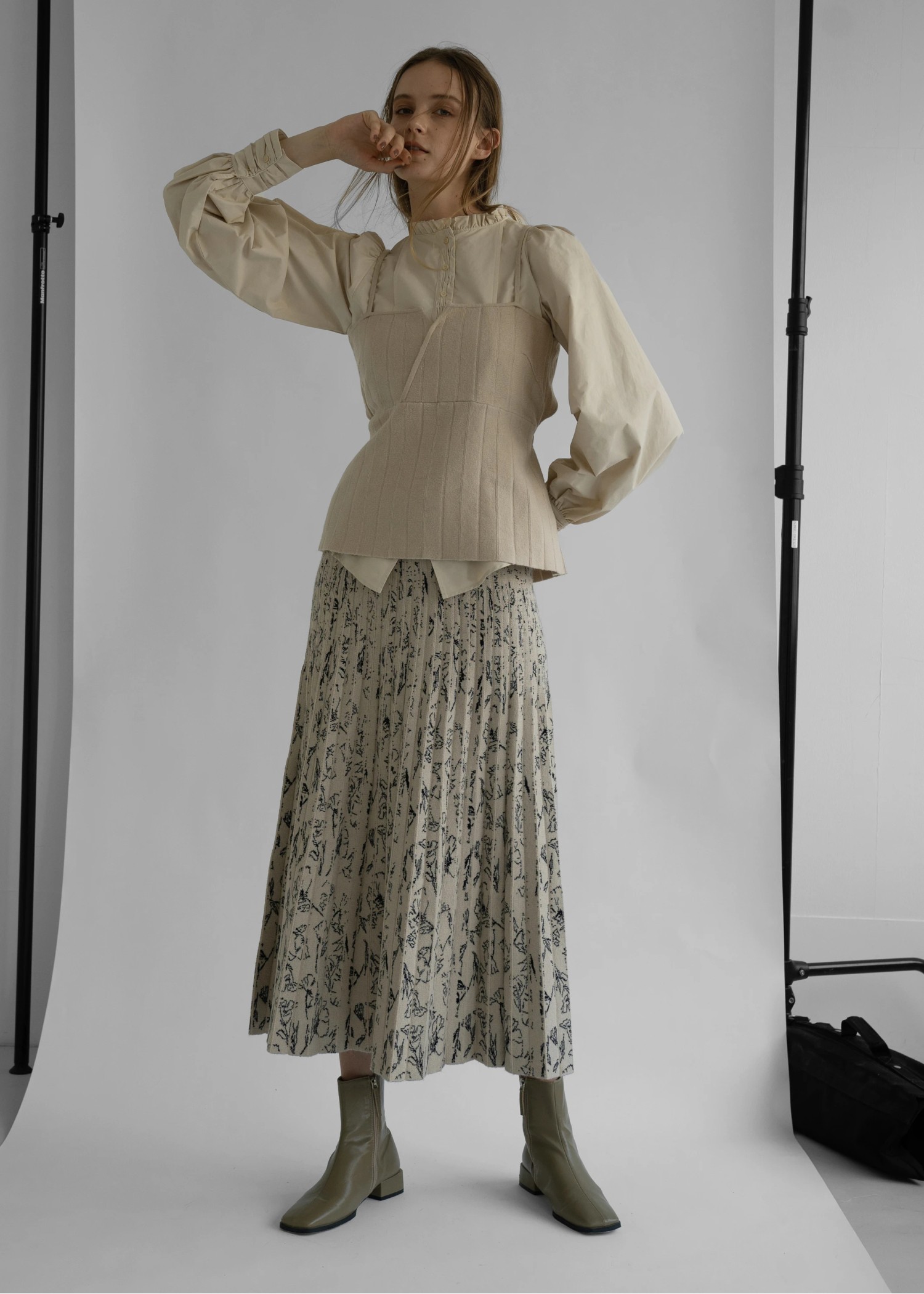 knit pleats peplum bustier