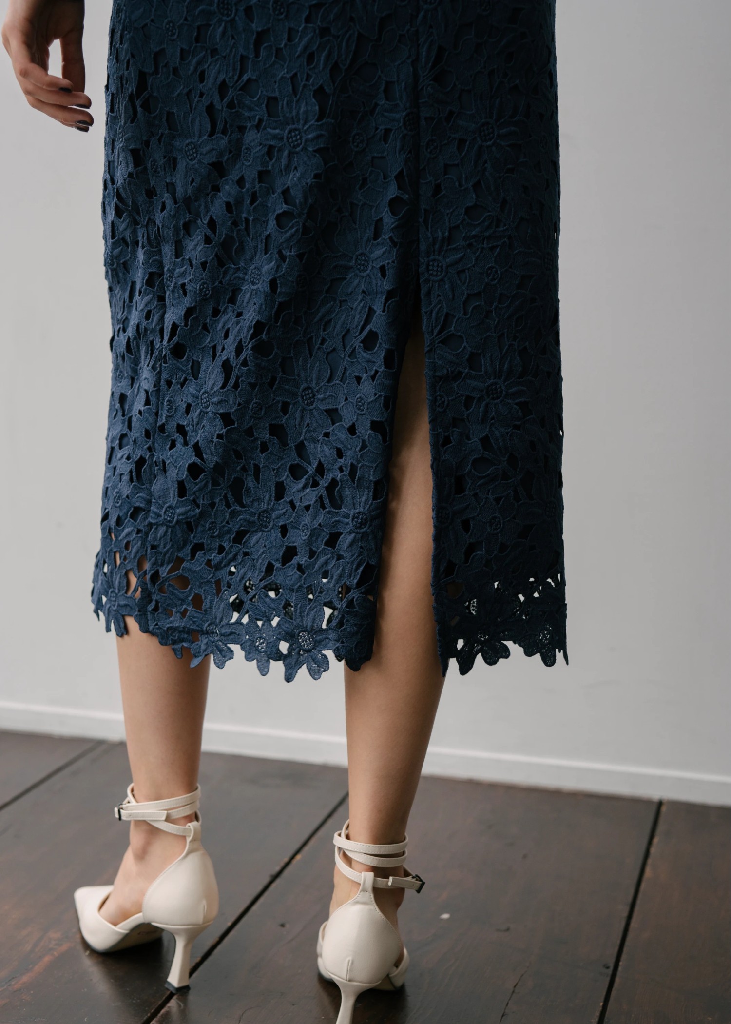 sheer shirt layered no sleeve lace OP