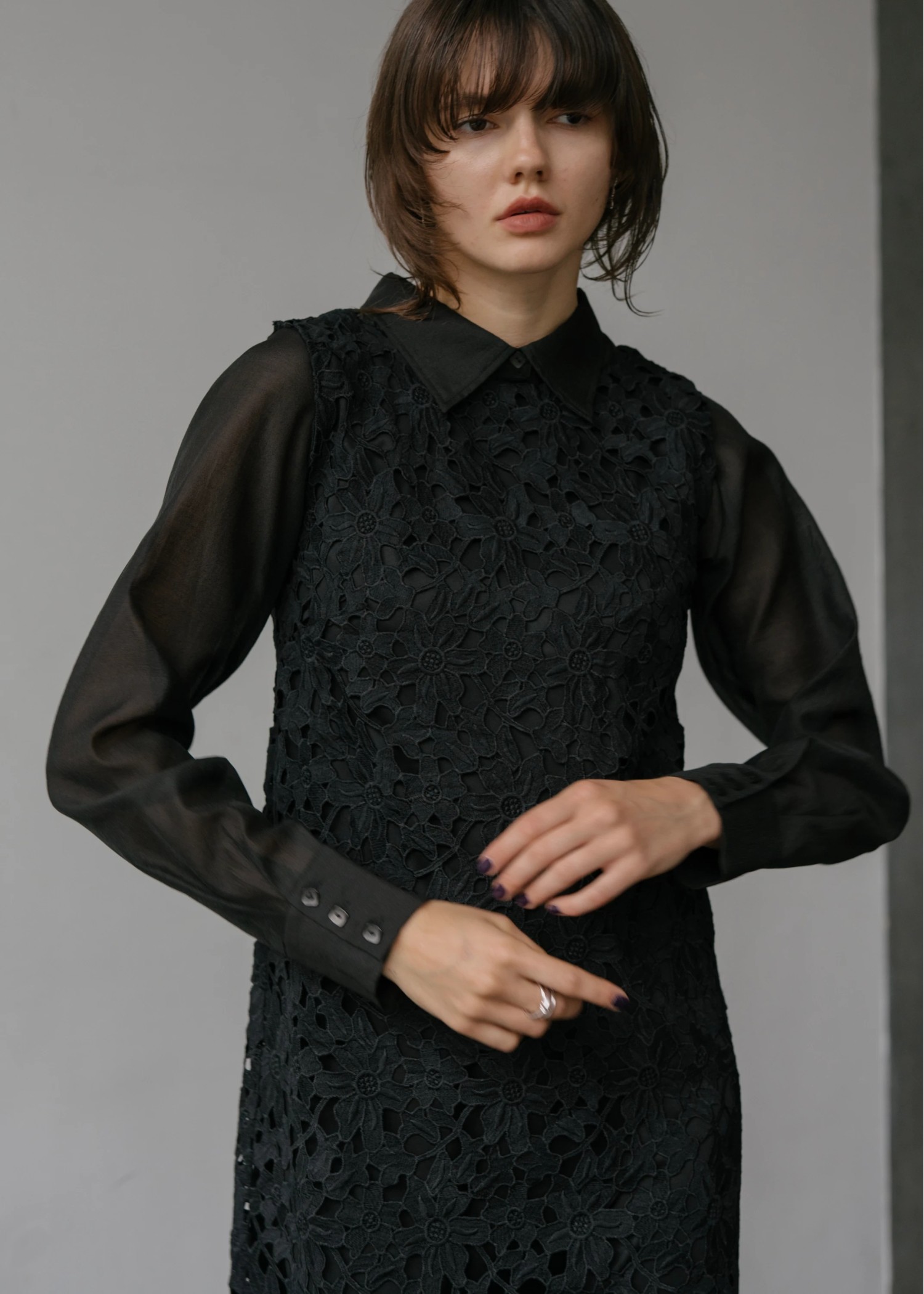 sheer shirt layered no sleeve lace OP