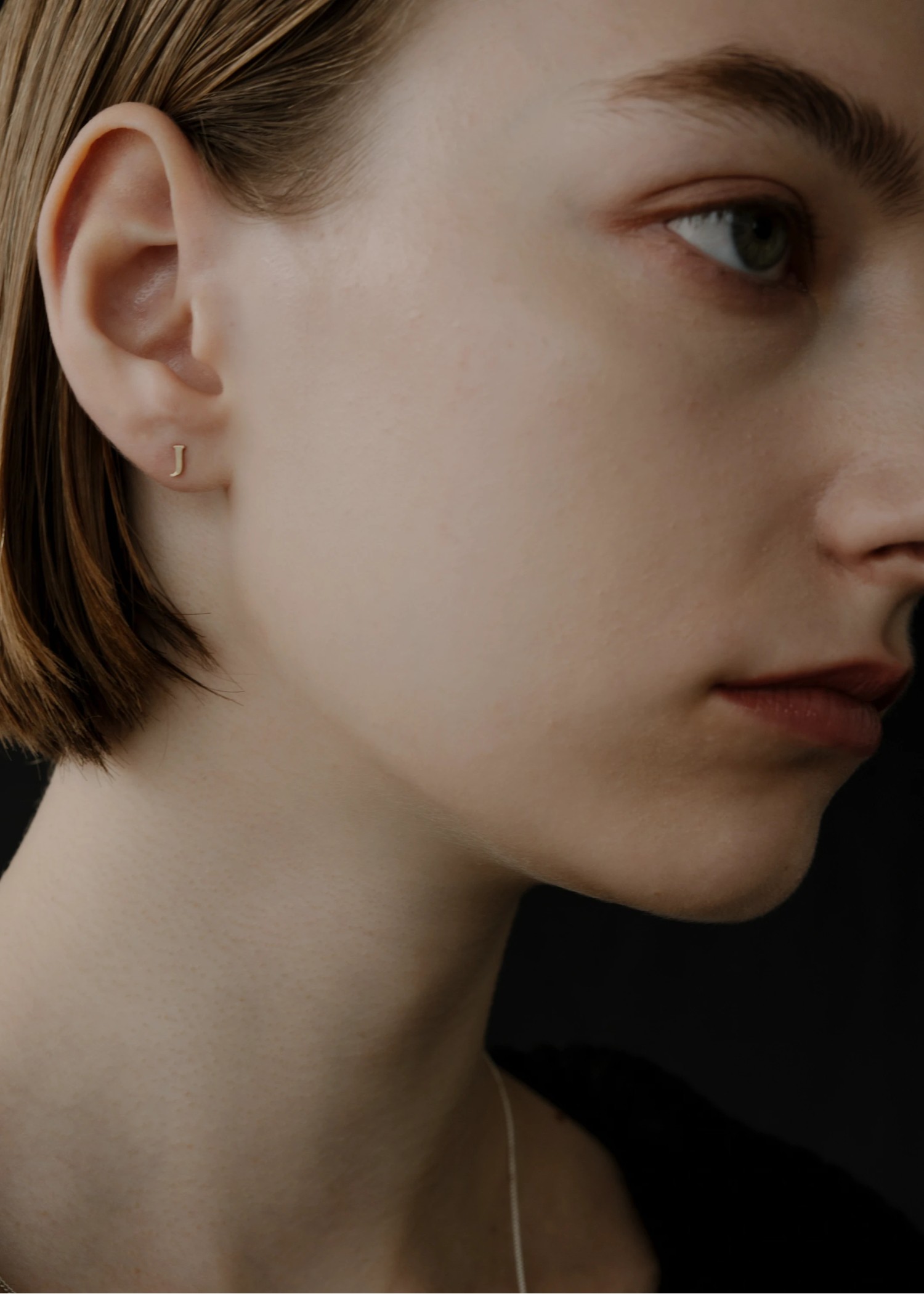 tiny bit initial motif pierce