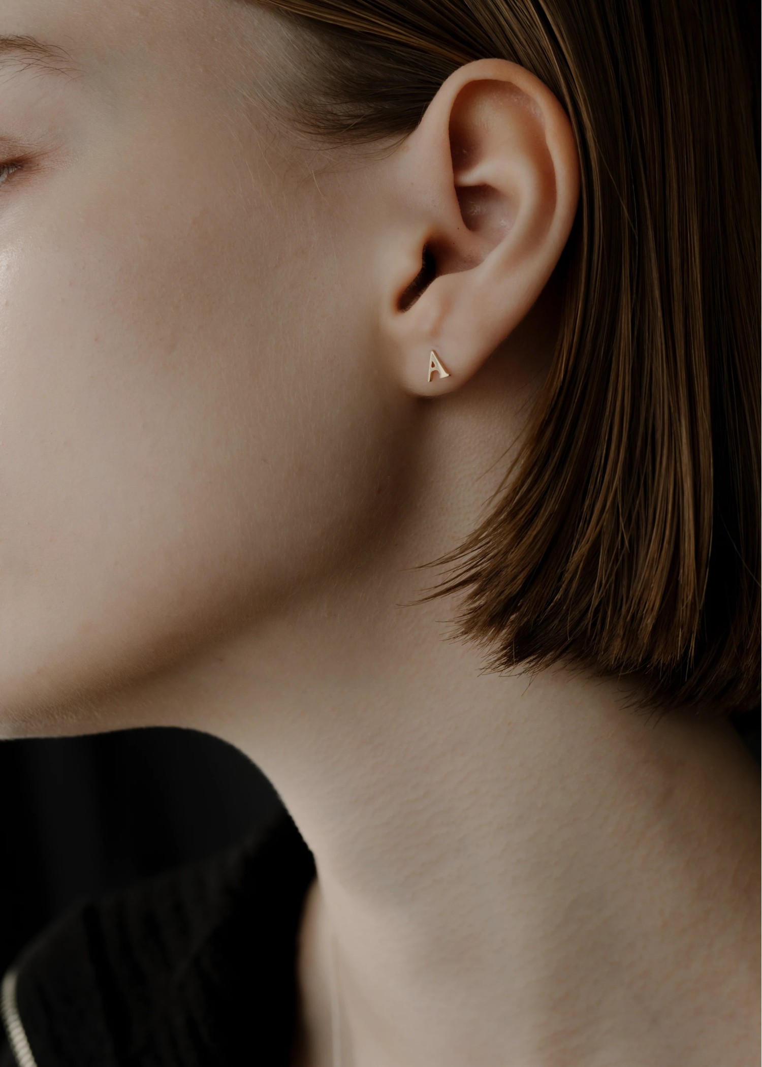 tiny bit initial motif pierce