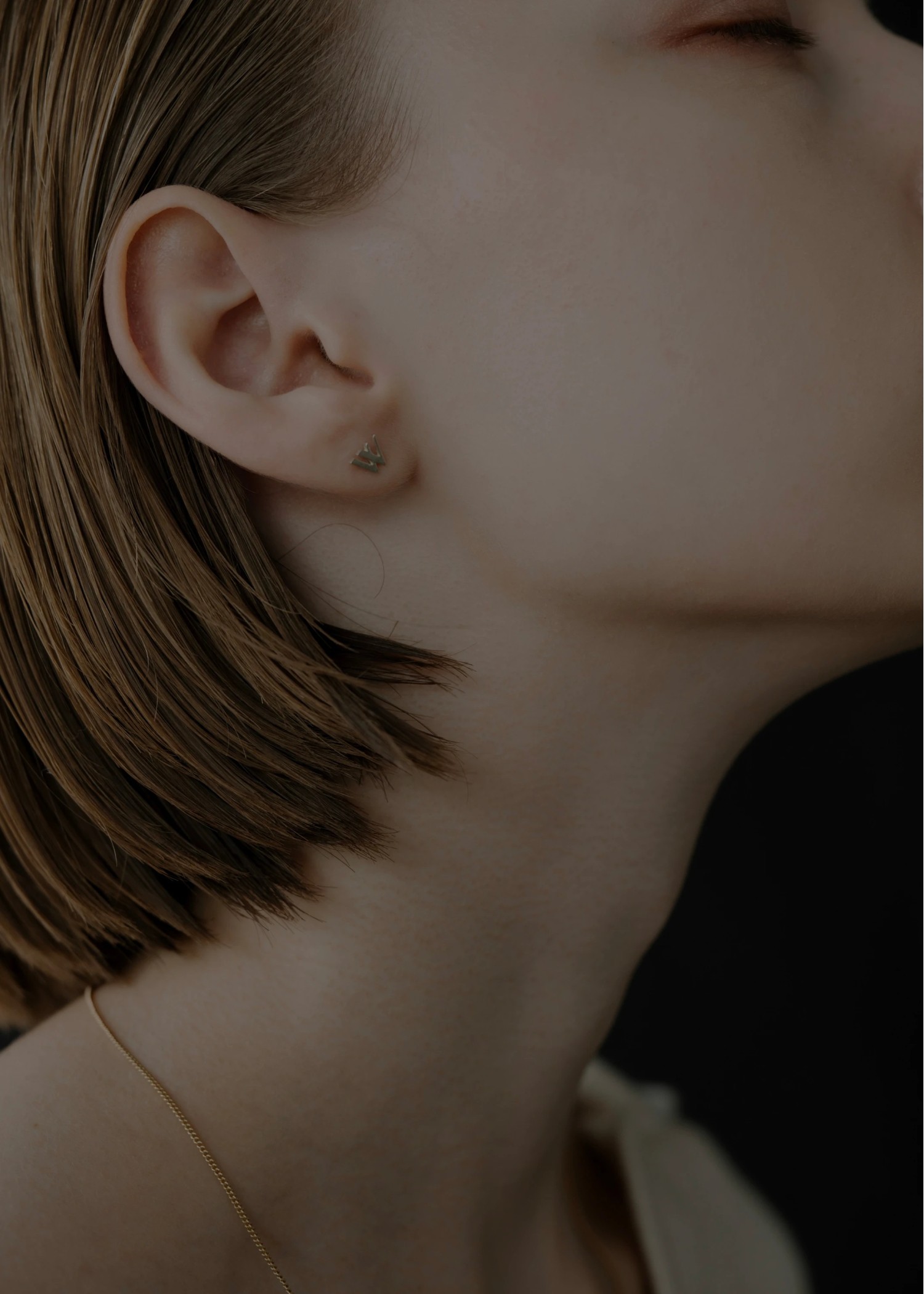 tiny bit initial motif pierce