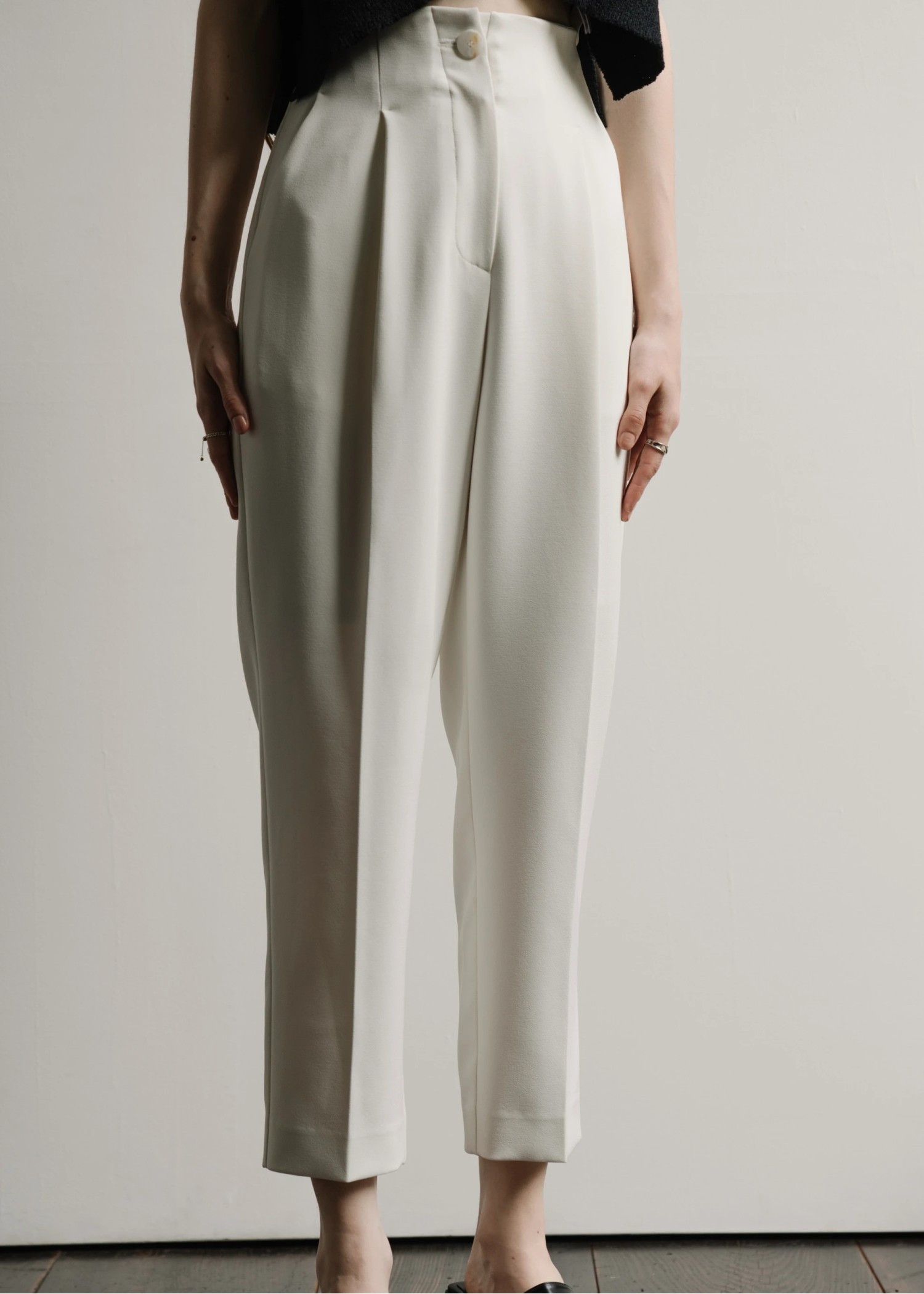 tuck center line stretch tapered PT