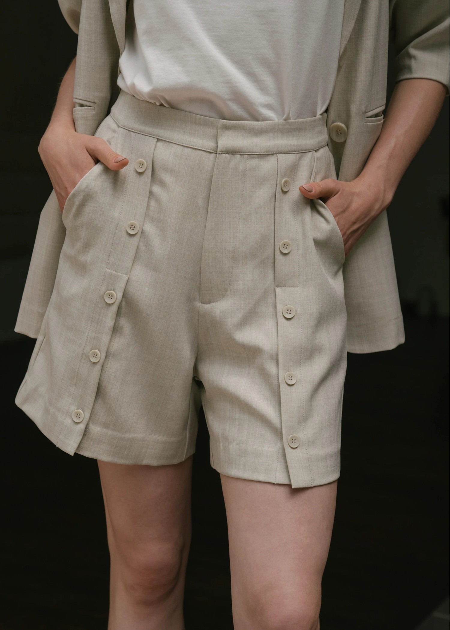 front button detail short PT