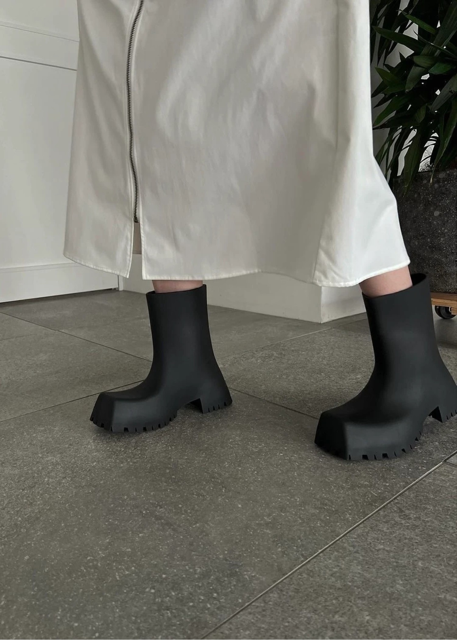 square toe mat rain boots