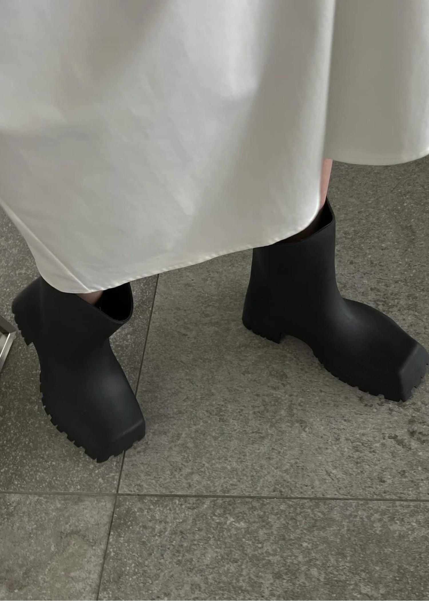 square toe mat rain boots