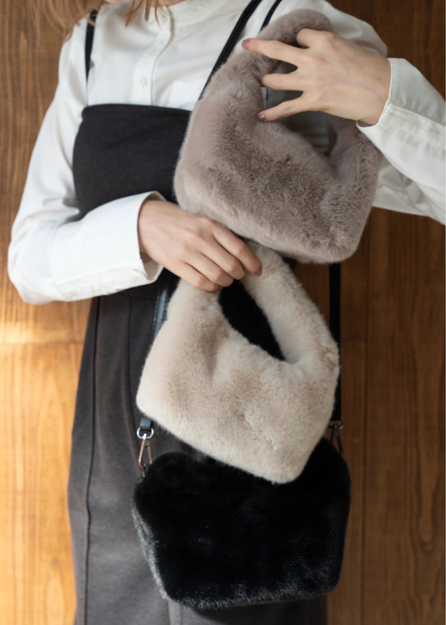 one handle fur bag