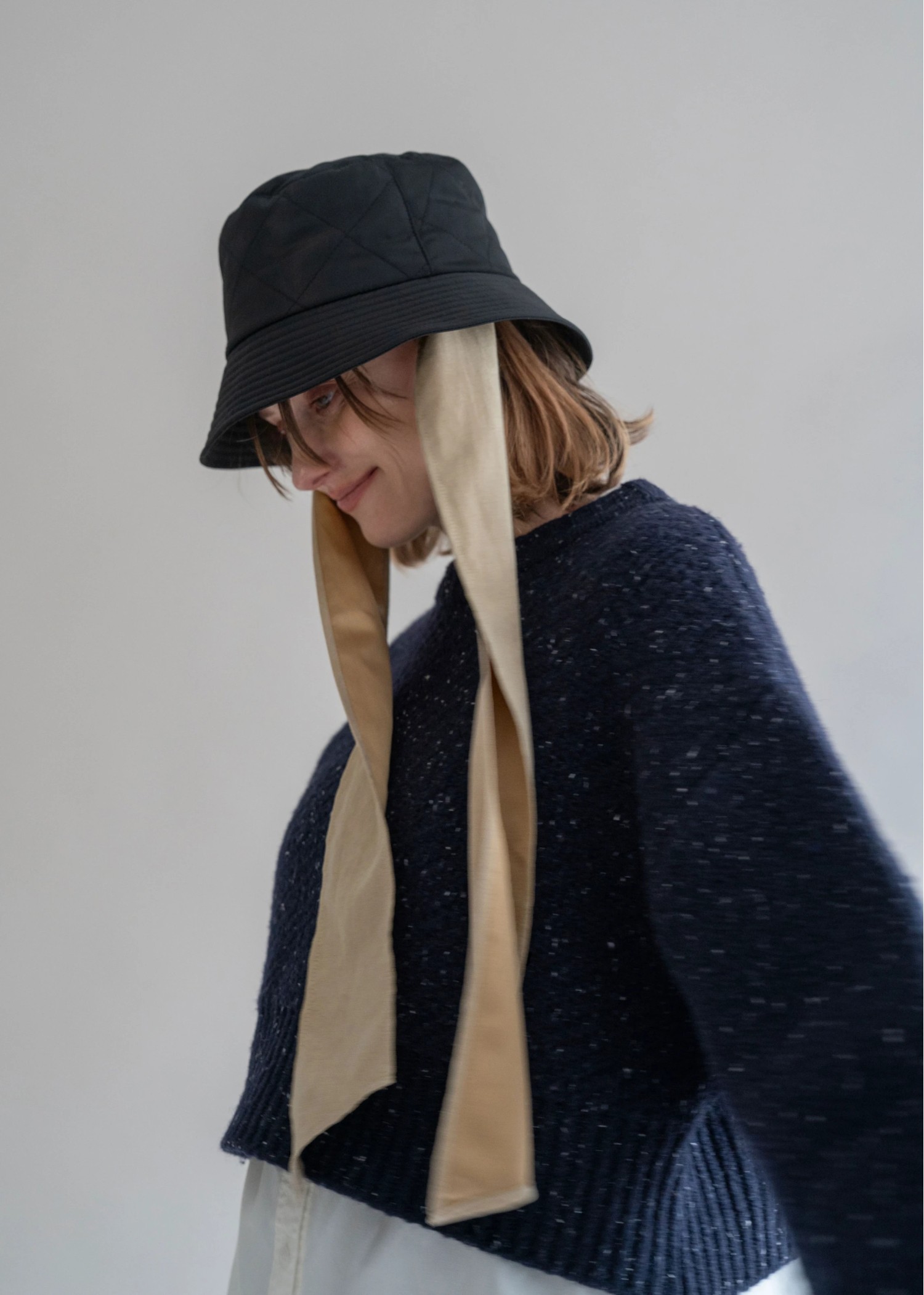 suede ribbon quilting bucket hat