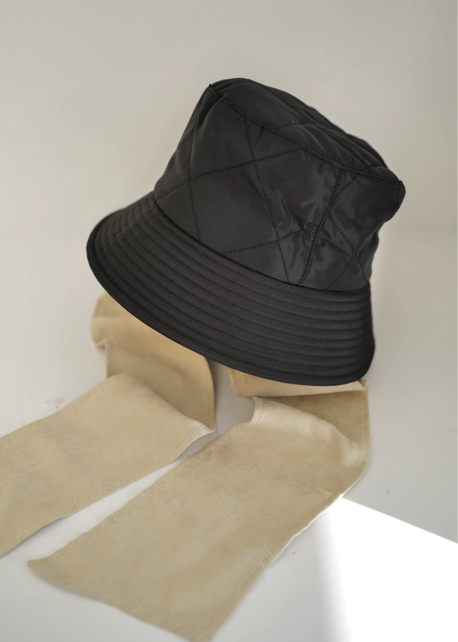 suede ribbon quilting bucket hat