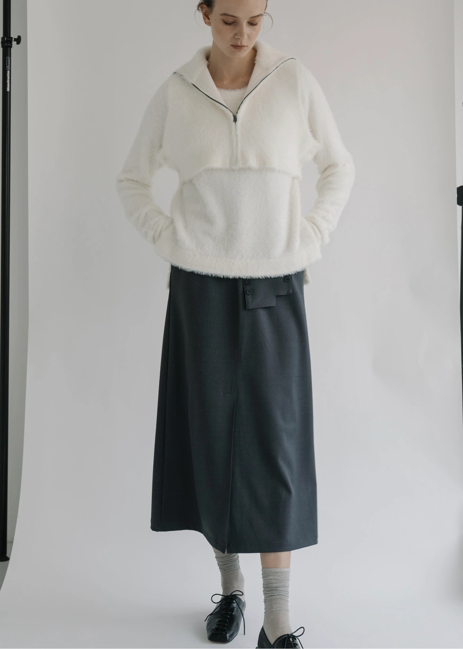 side open shaggy zip cropped knit vest