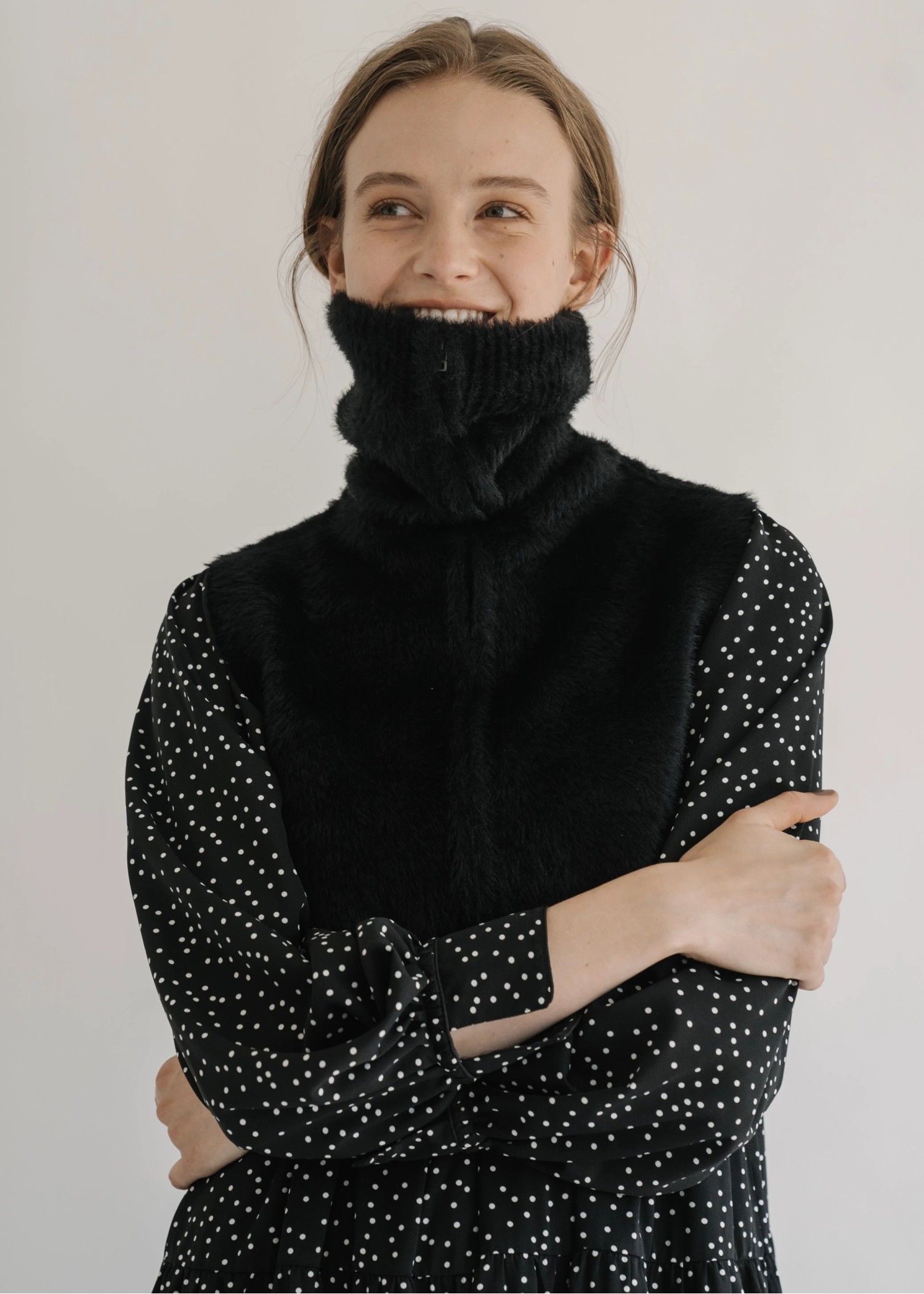 side open shaggy zip cropped knit vest