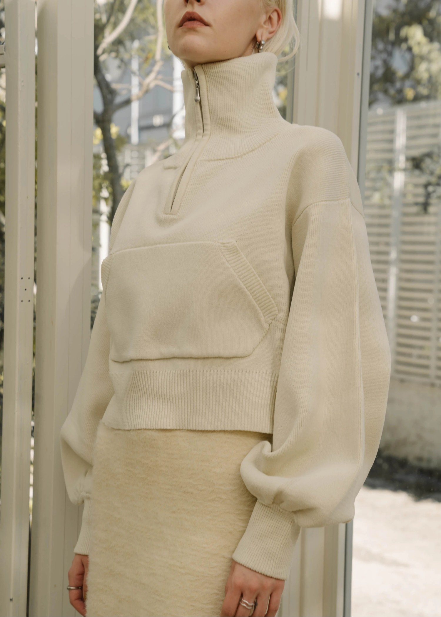 selectable aerial muff pocket half zip knit