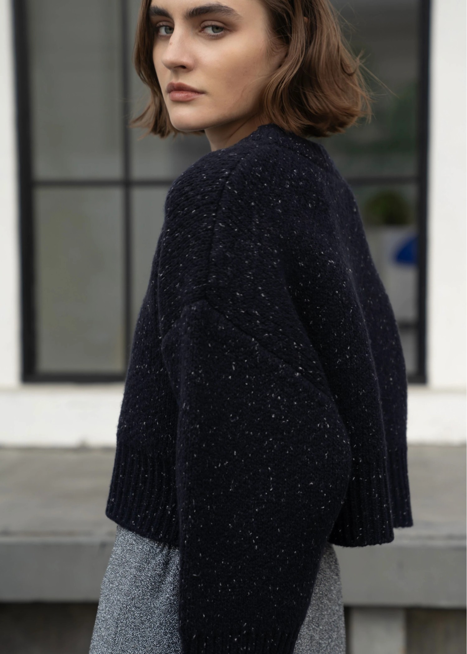 jacquard big silhouette short knit