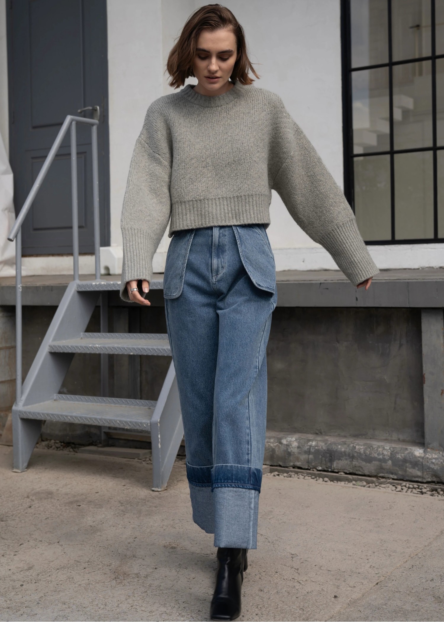 jacquard big silhouette short knit