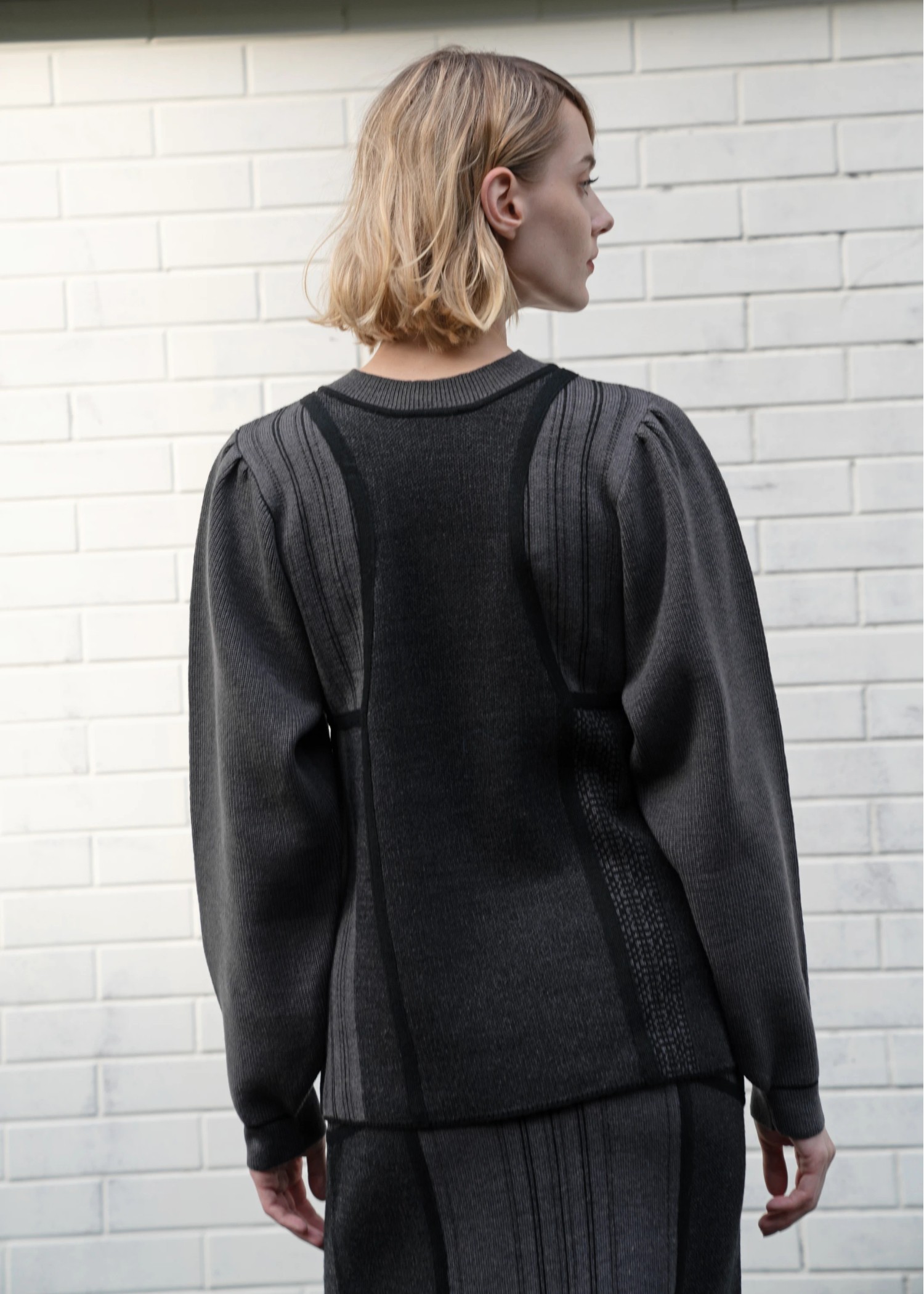 jacquard undulate placement knit