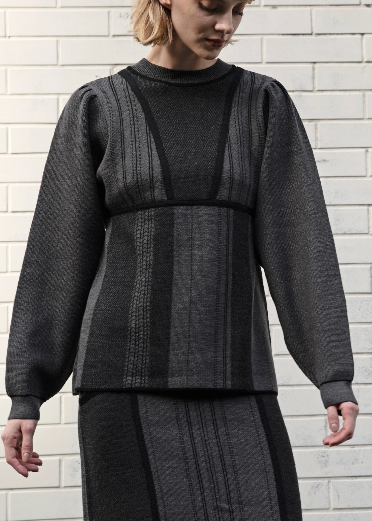 jacquard undulate placement knit