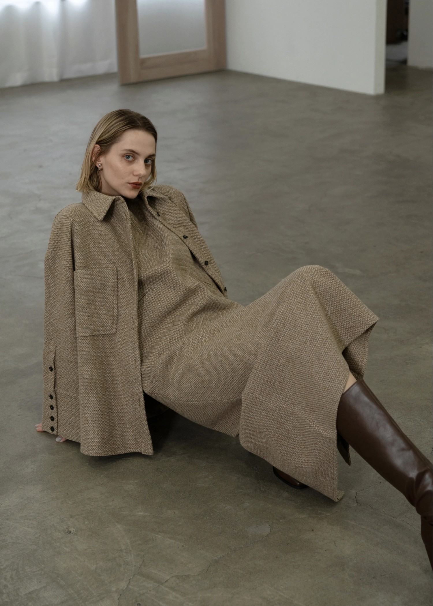 pencil line tweed no sleeve OP