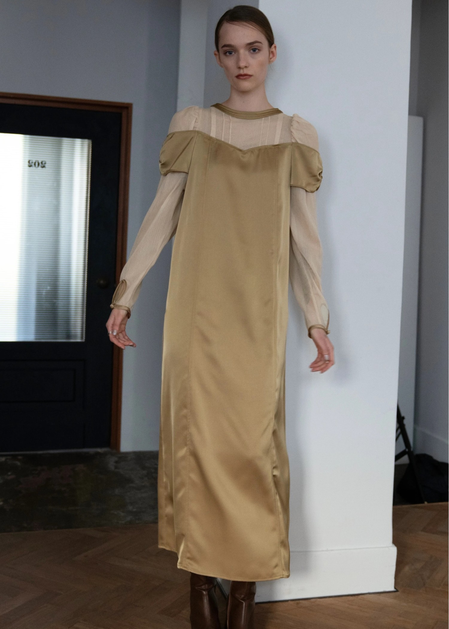 sheer sleeve layered like mat satin OP