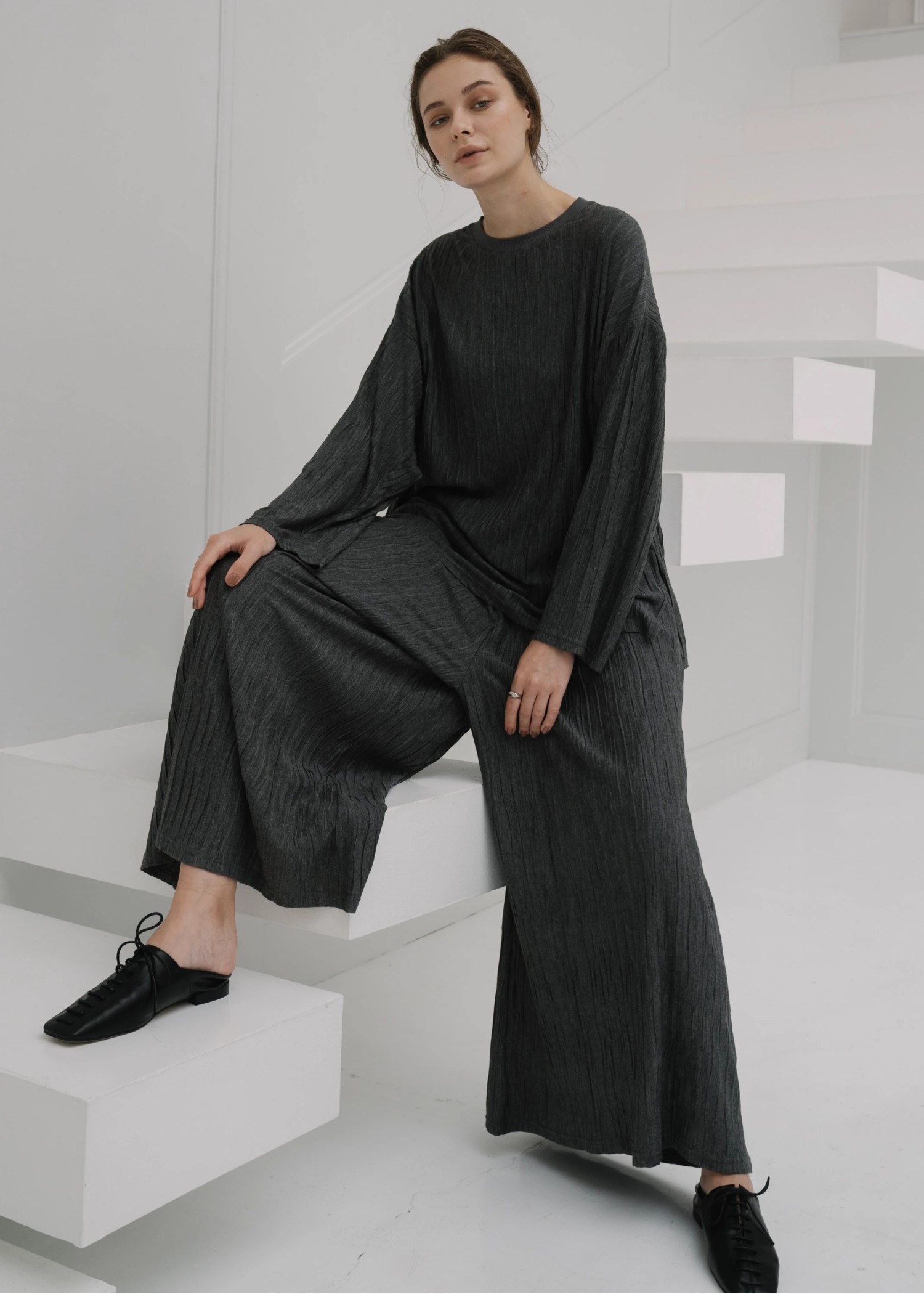 cut pleats wide flare PT