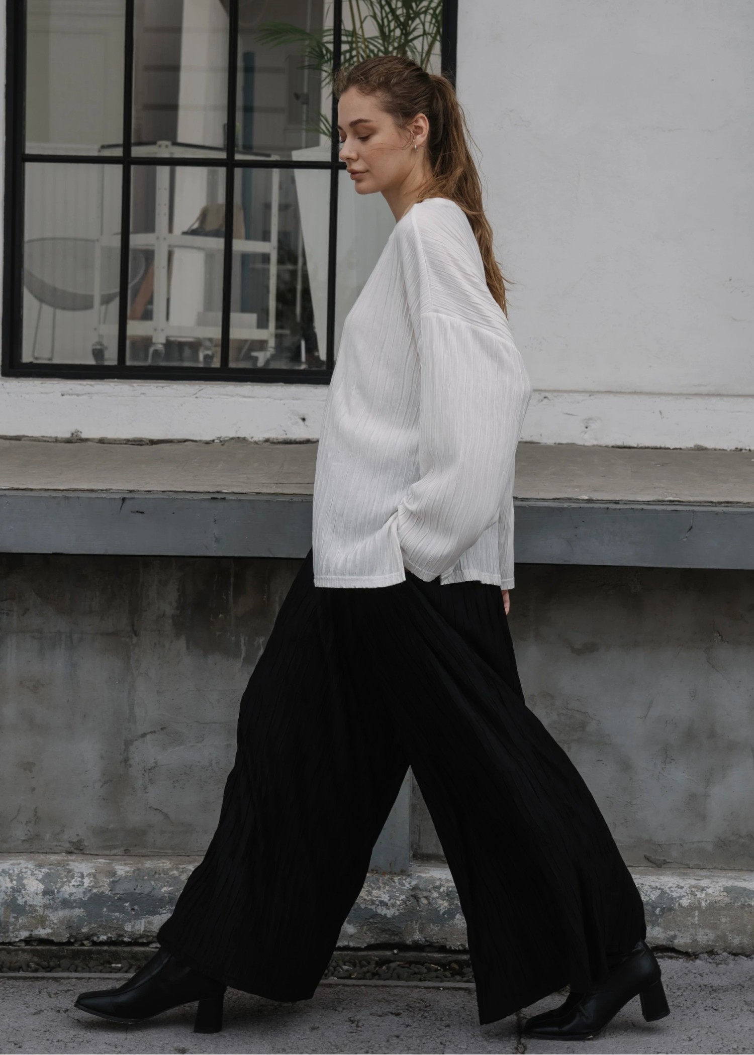 cut pleats wide flare PT