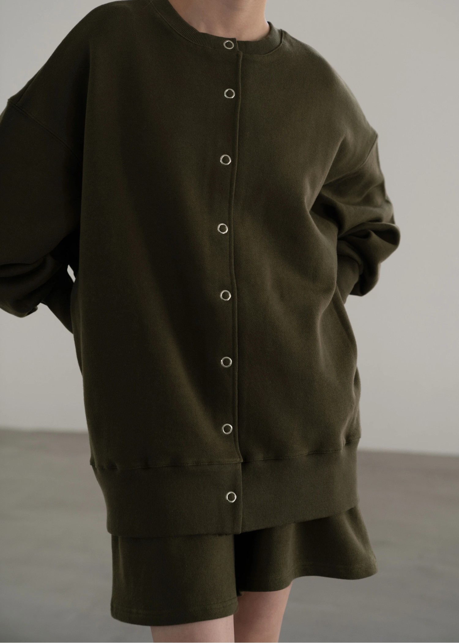 front tuck relax sweat short PT