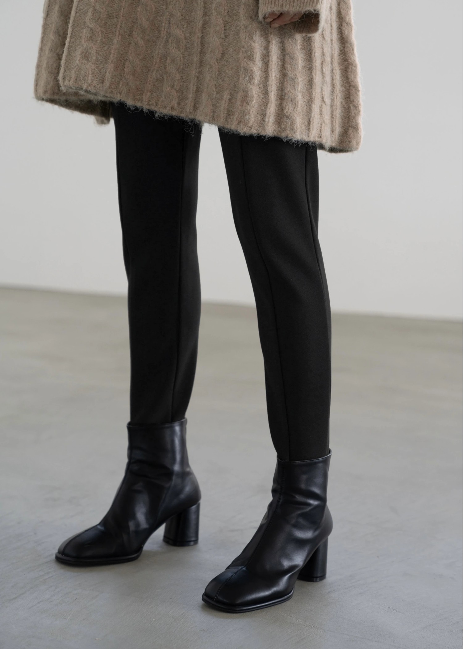 raised back stirrup leggings