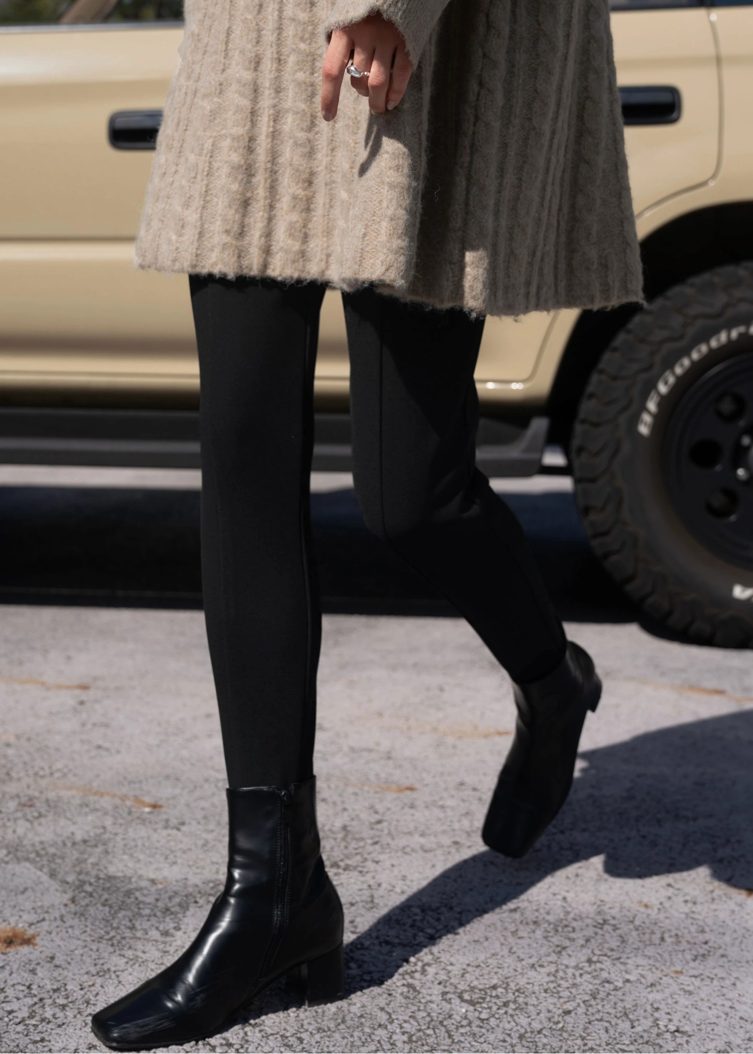 raised back stirrup leggings