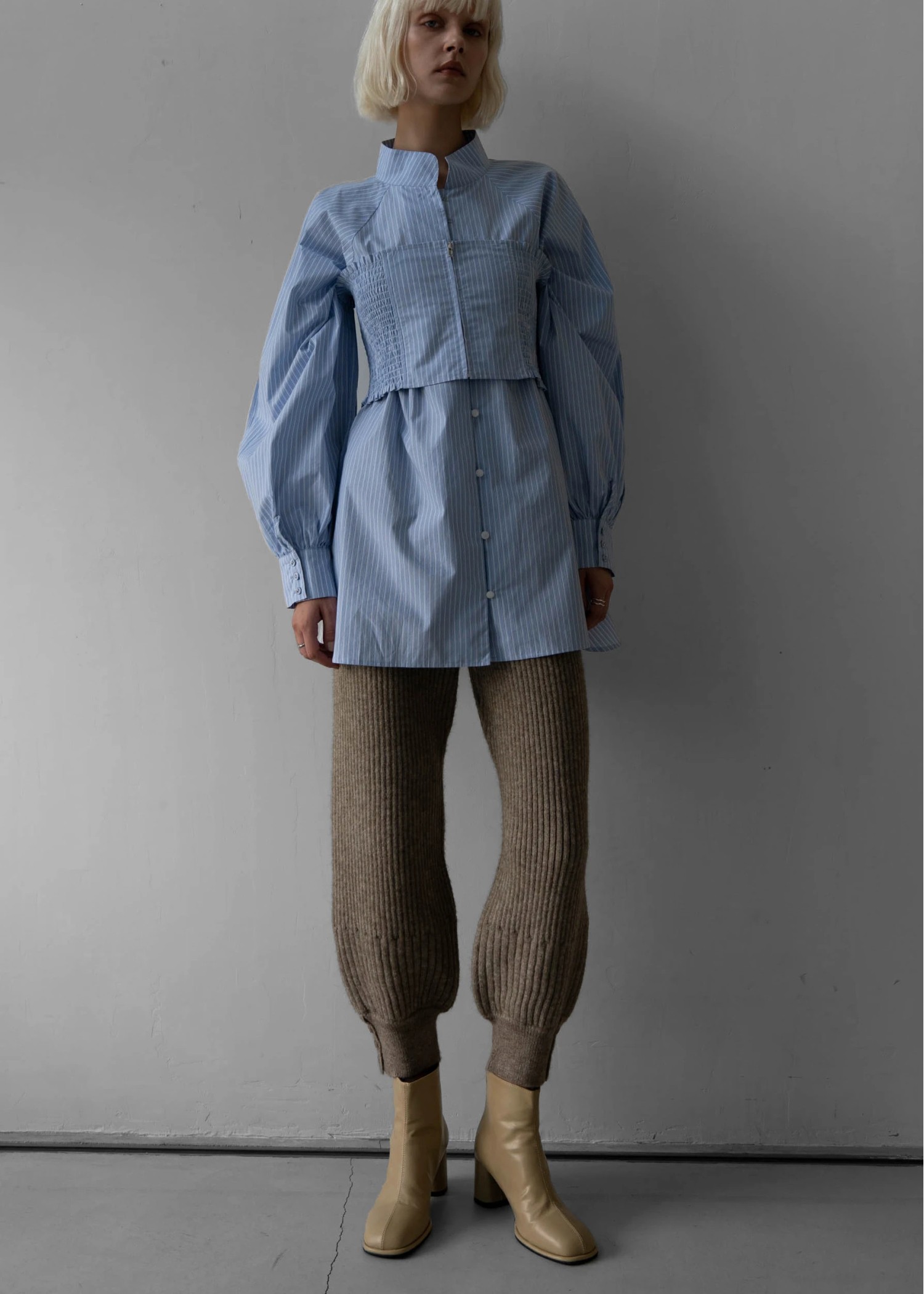 center seam round toe boots