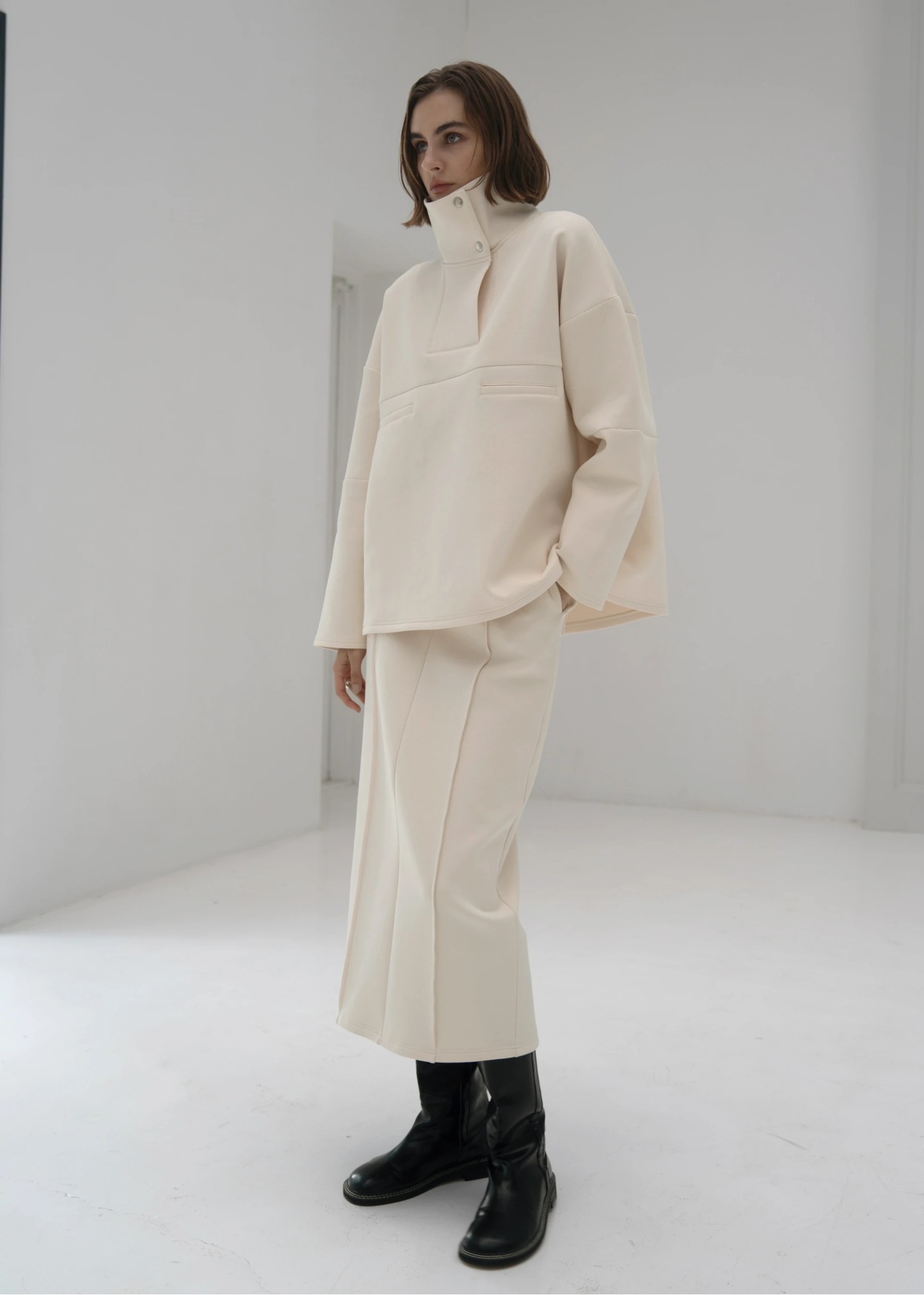 ponte pencil center seam SK