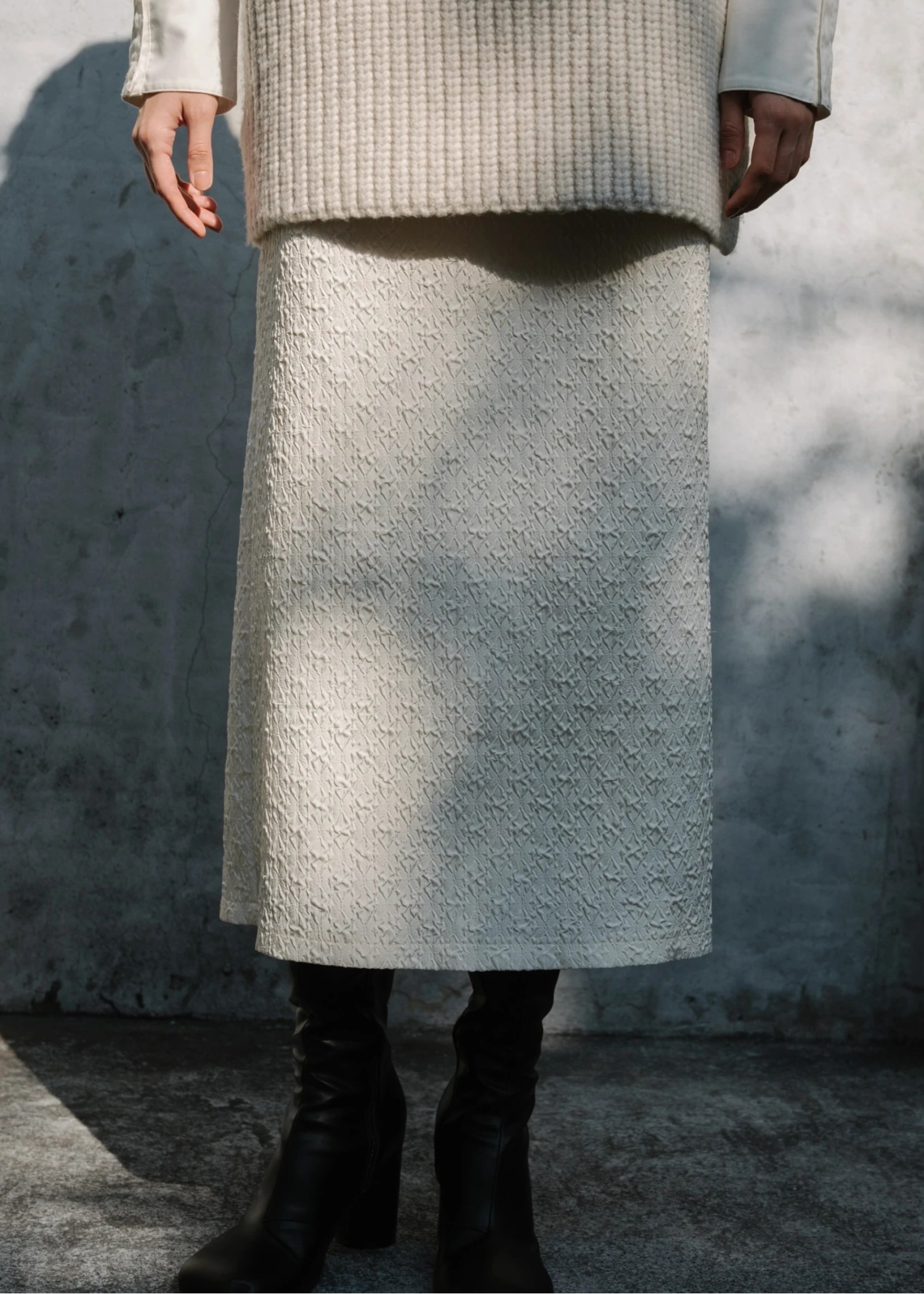 back slit jacquard tight SK